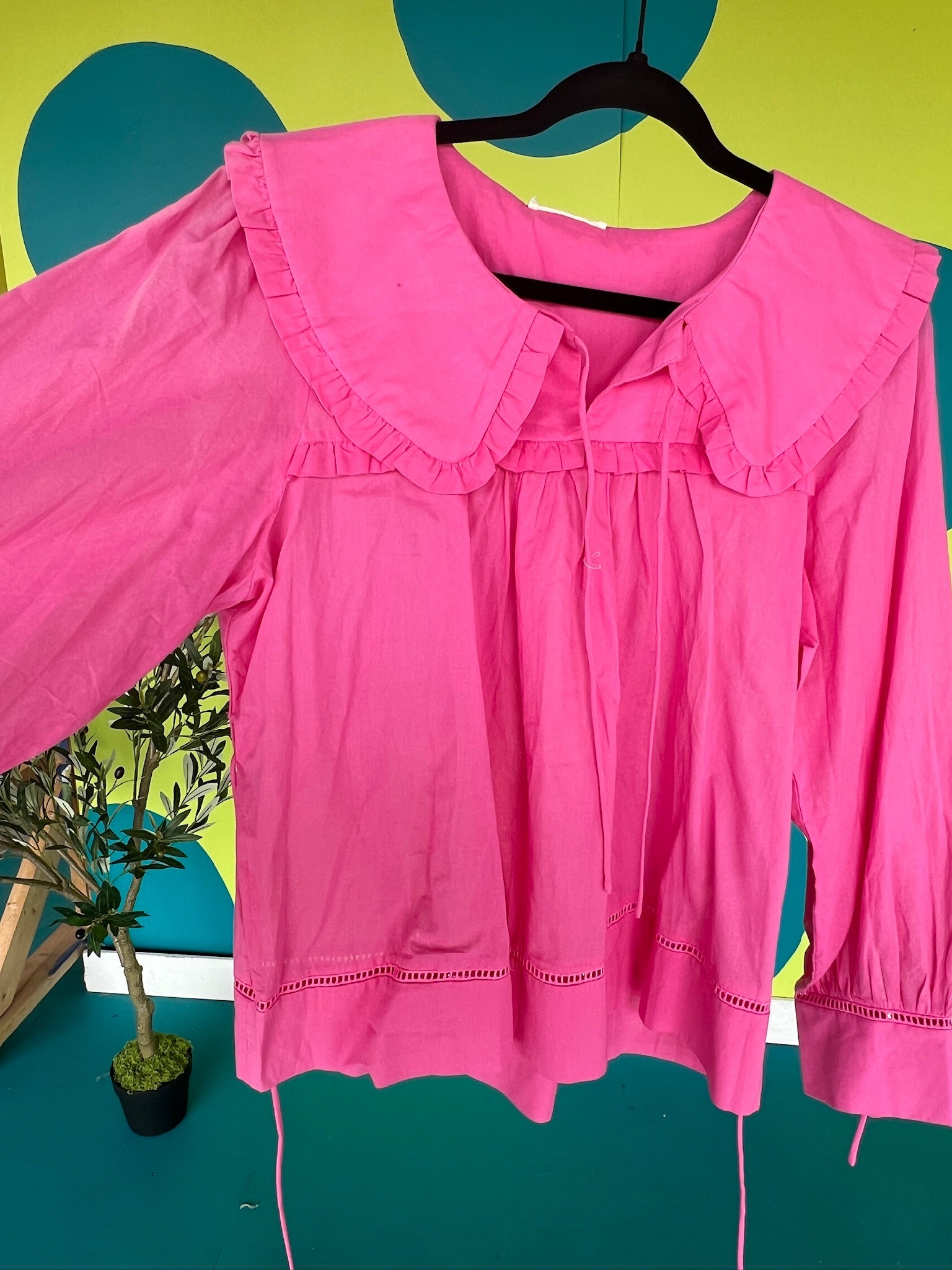 [Defect Sale] Helena Collared Blouse - Bright Rose - LARGE