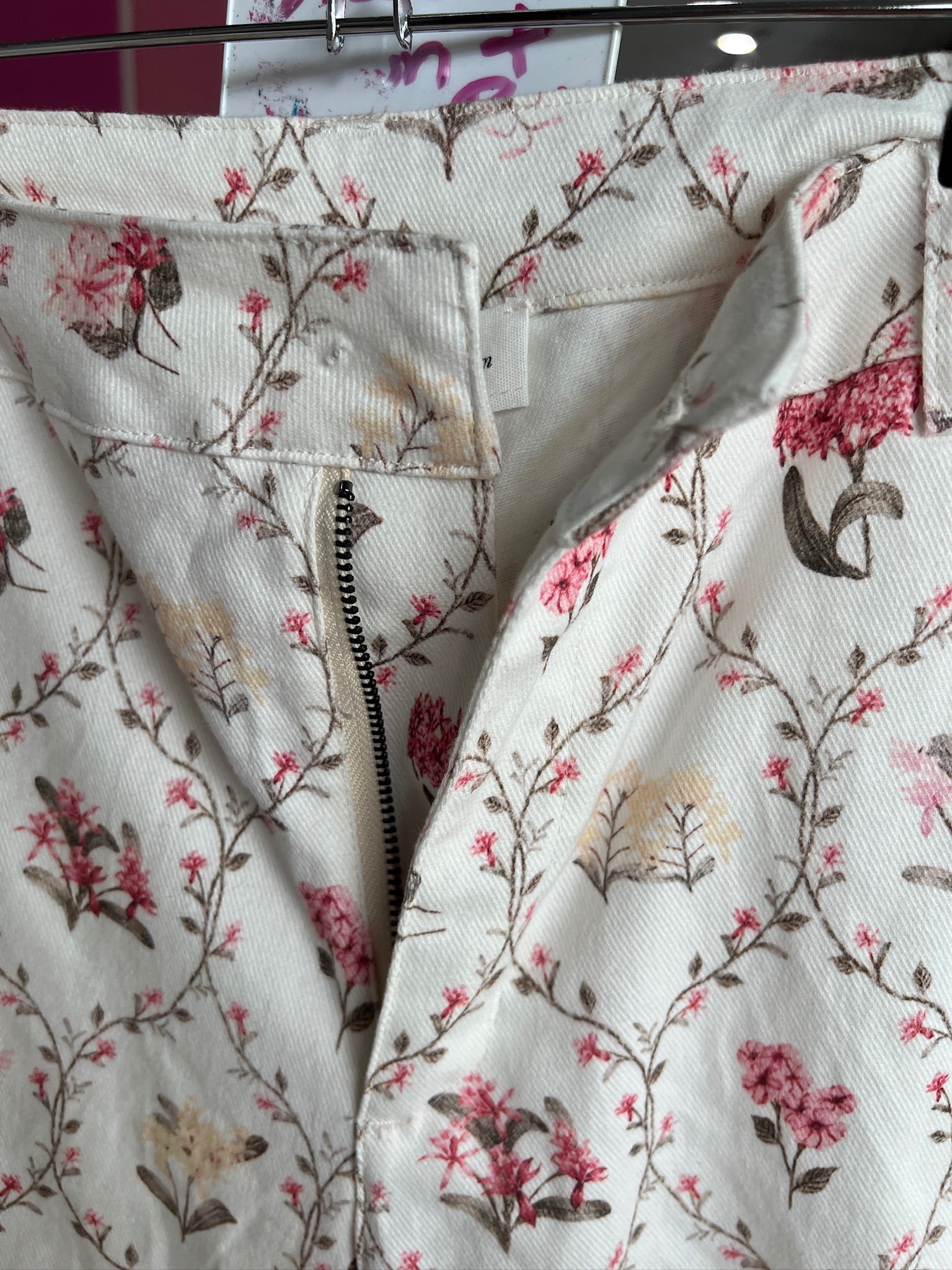 [Defect Sale] Fable Floral Print Pants - Soft White/Ivory - Medium