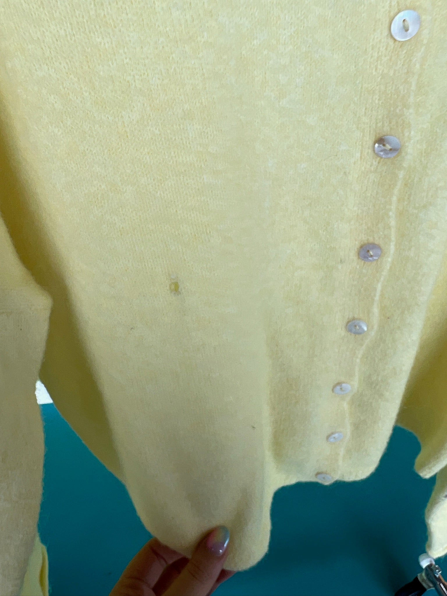 [Defect Sale] Millicent Button Down Sweater - MED