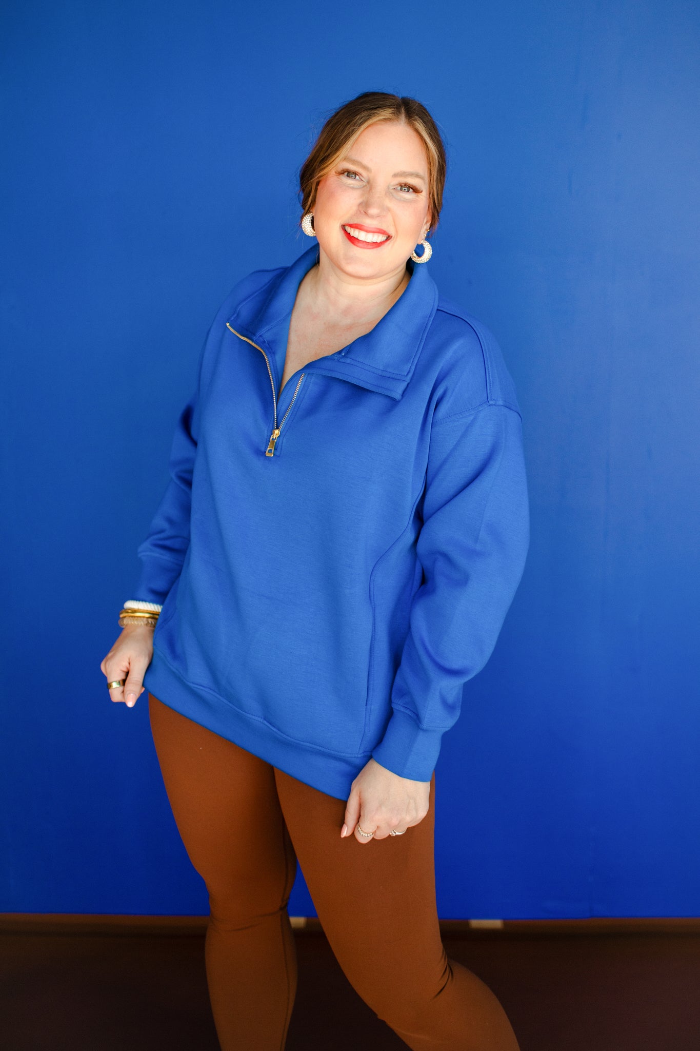 [Ellevate Basics] Adela Lightweight Scuba Tunic Pullover - Oxford Blue + Gold