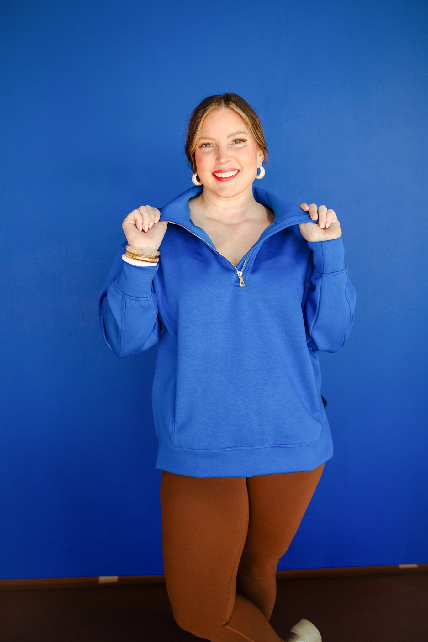 [Ellevate Basics] Adela Lightweight Scuba Tunic Pullover - Oxford Blue + Gold