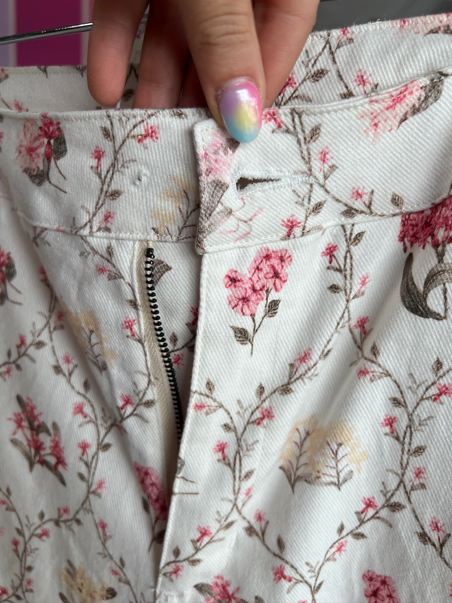 [Defect Sale] Fable Floral Print Pants - Soft White/Ivory - Medium
