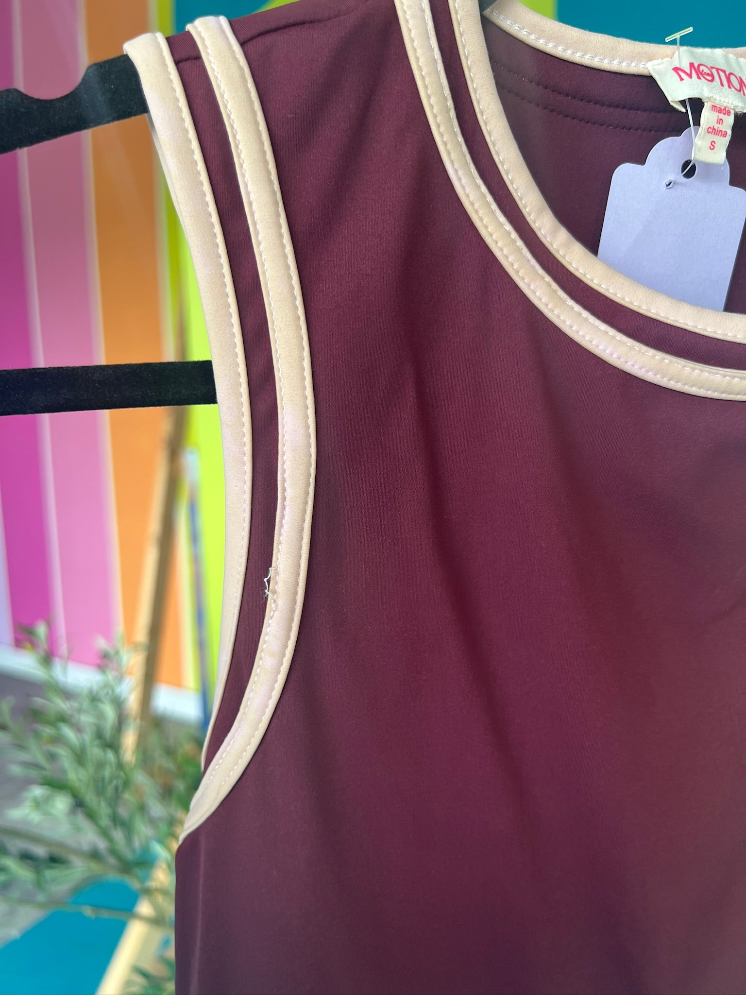 [Defect Sale] Lindsey Active Tank - Wine - SMALL
