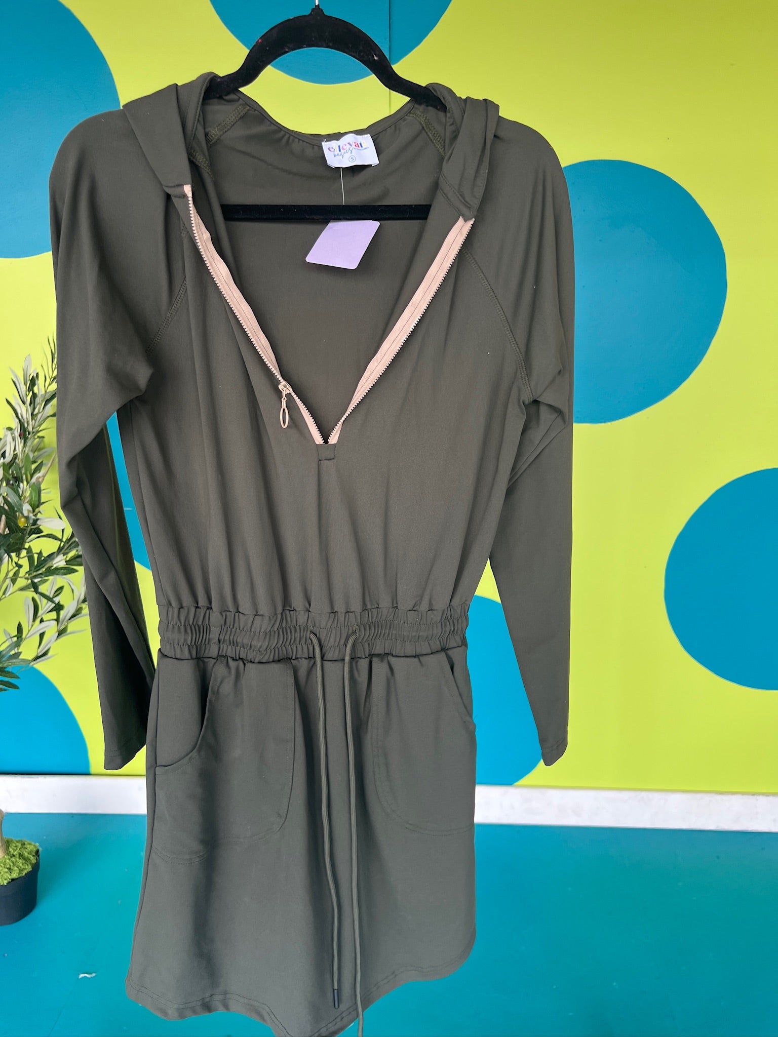 [Defect Sale] Andi Zip Athleisure Dress - SMALL