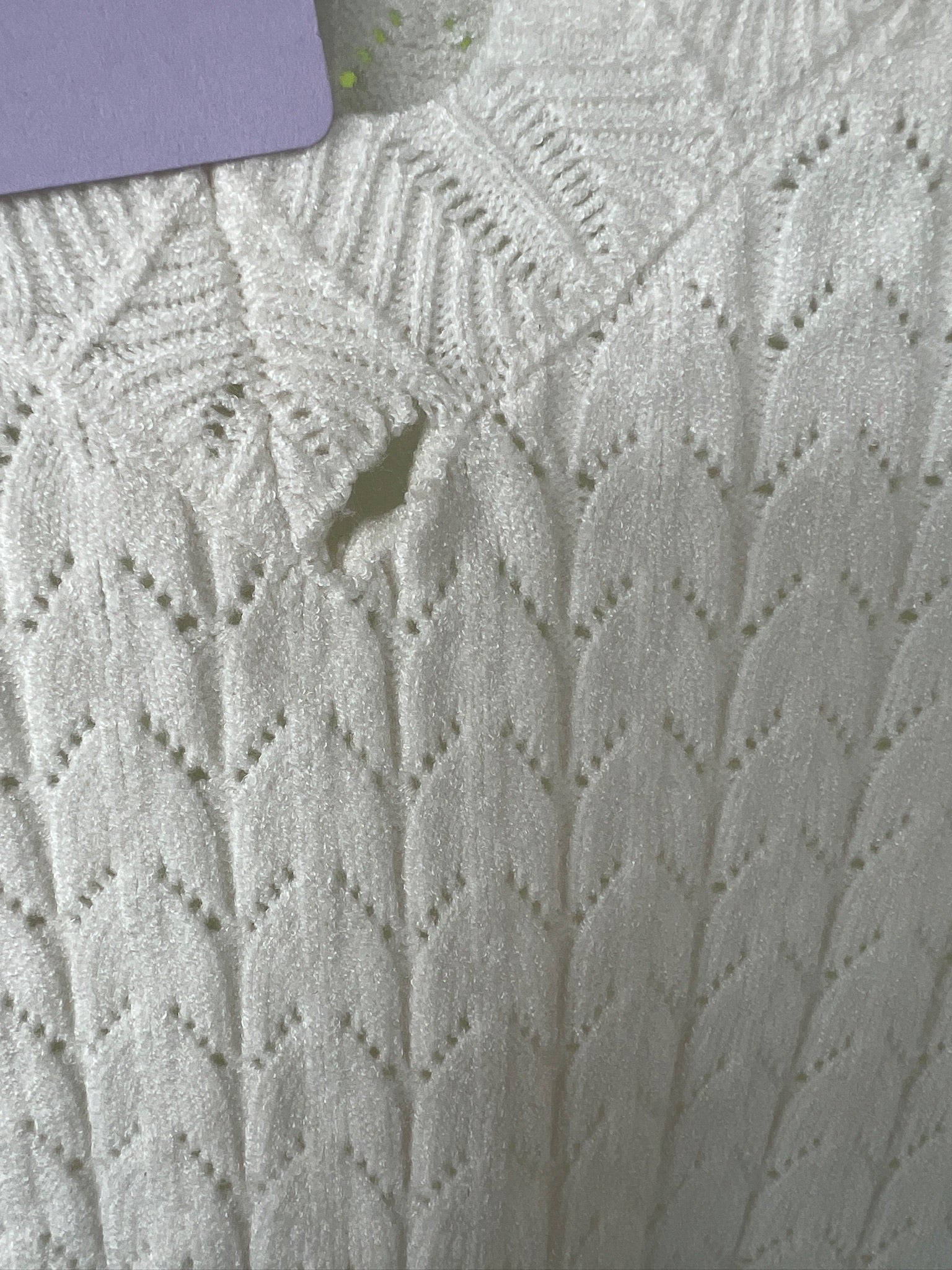 [Defect Sale] Sonnet V-Neck Pointelle Sweater - MED