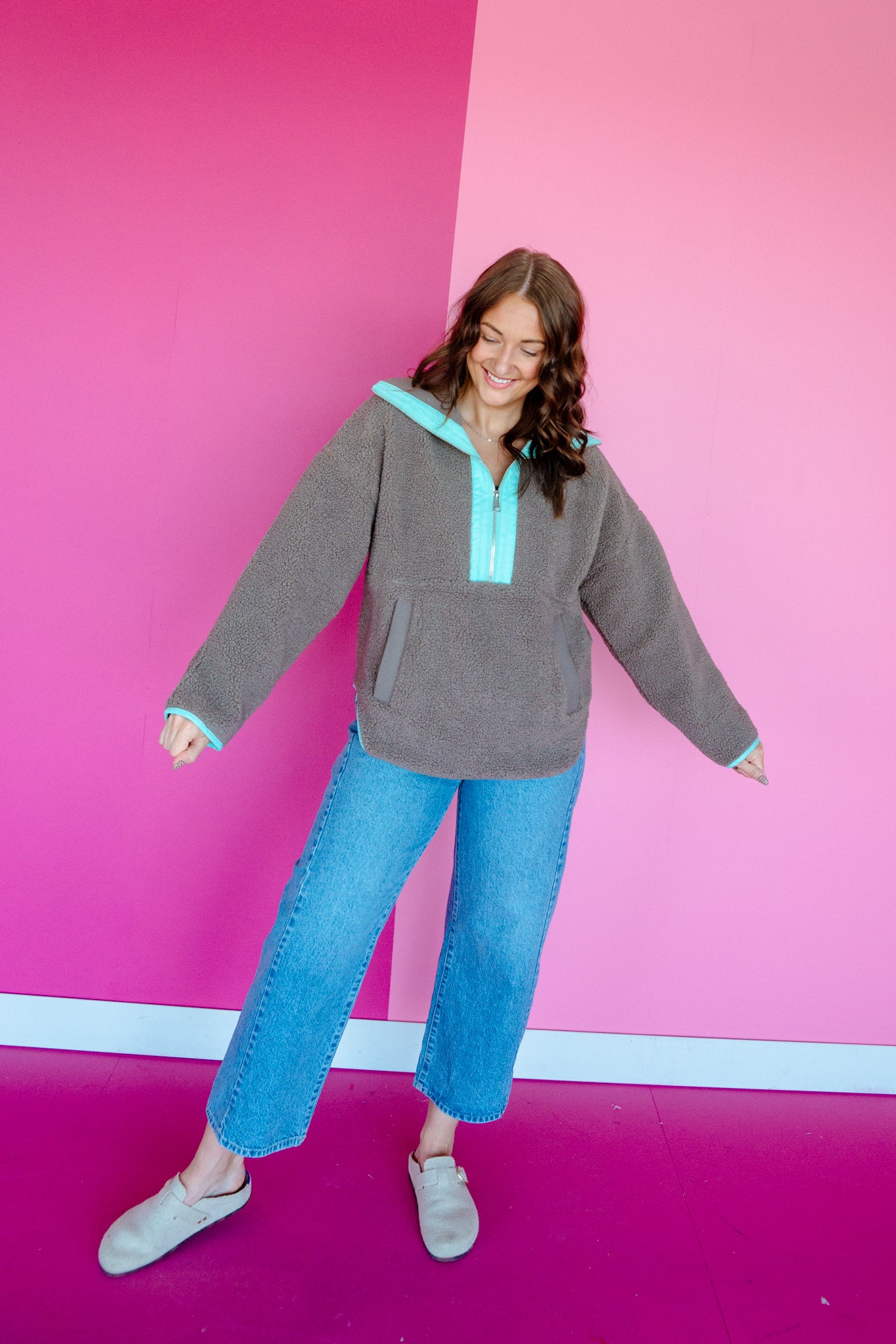 [Ellevate Basics] Aggie Sherpa Pullover