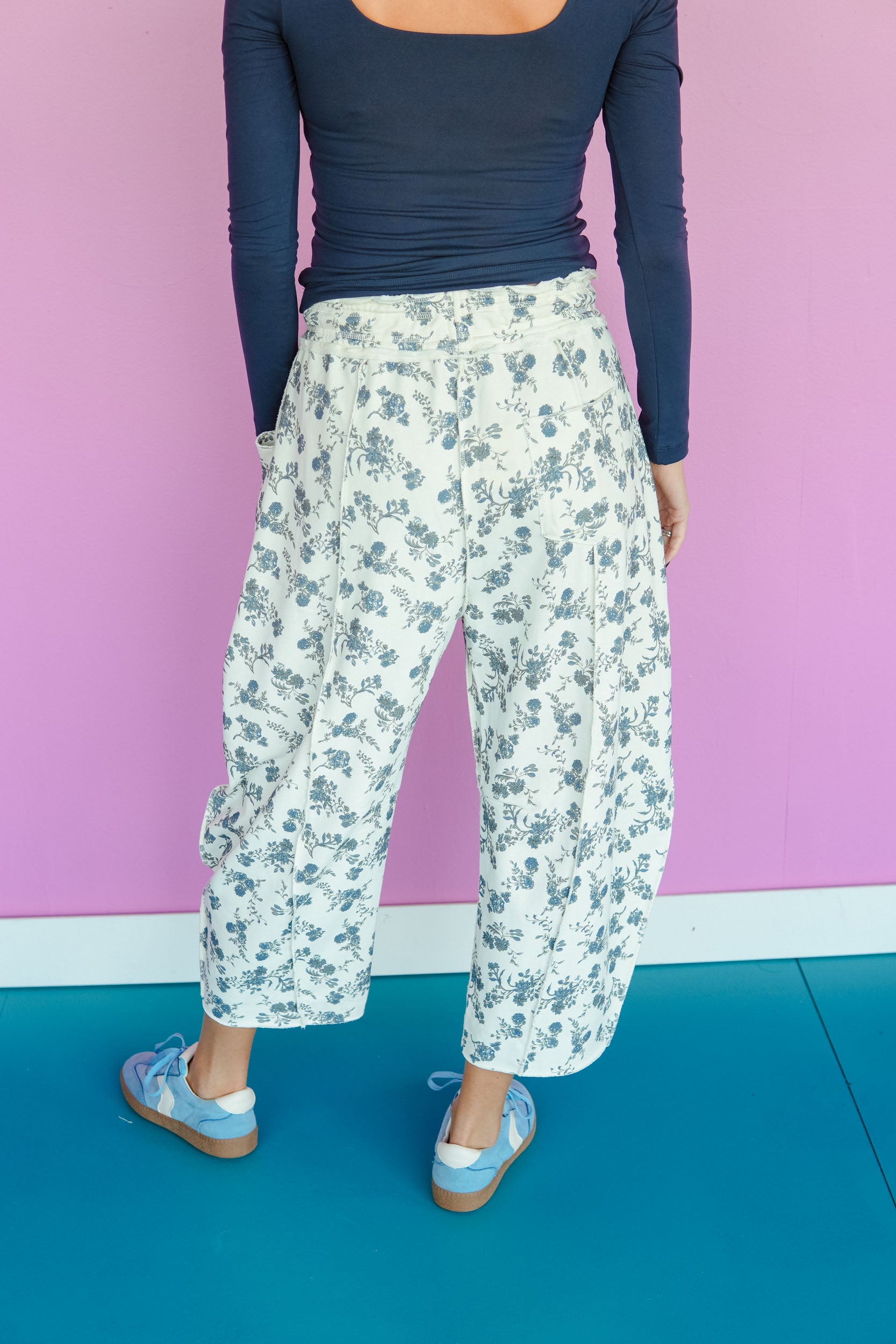 Campbell Floral Barrel Pant - Floral Combo