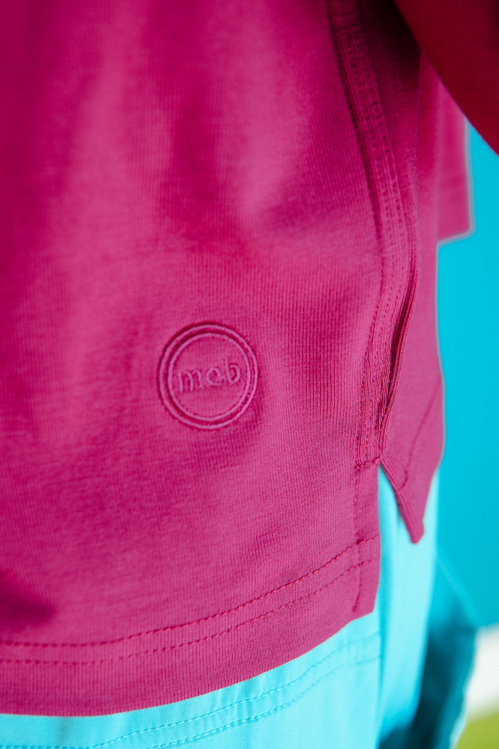 [Ellevate Basic] Blaire Boxy Long Sleeve - Cranberry