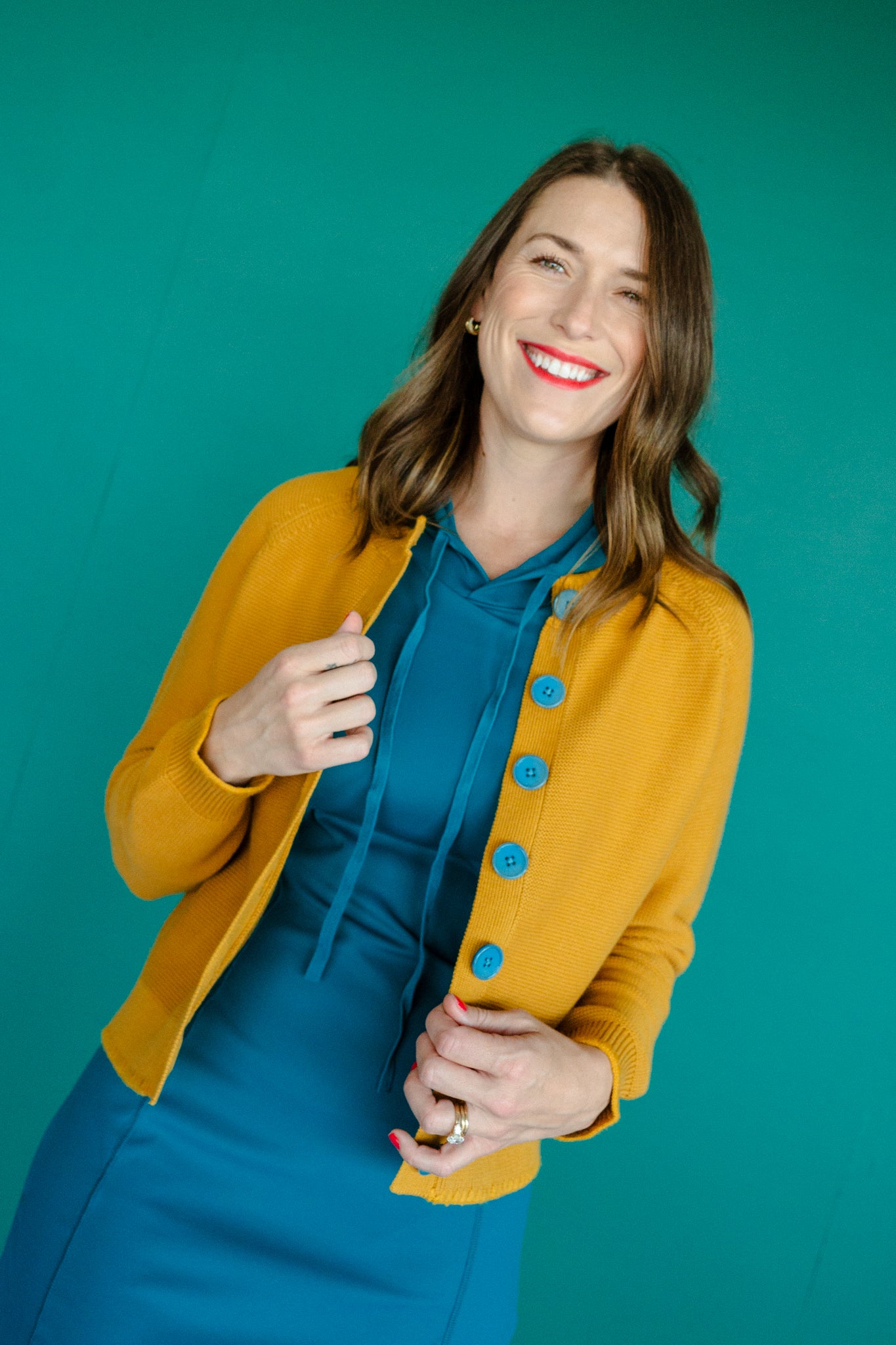 [Ellevate Basics] Joan Button Front Cardigan