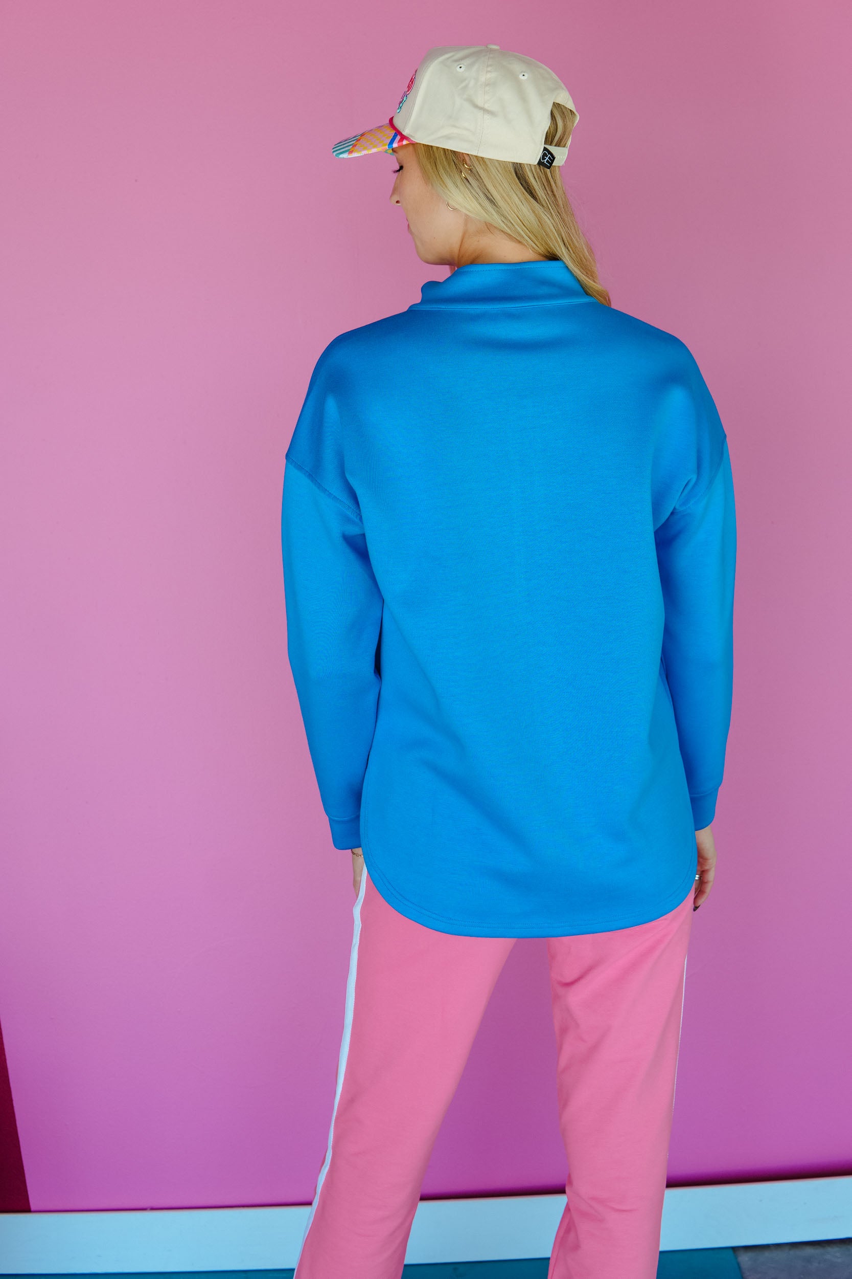 [Ellevate Basic] Adela 3.0 Pullover - Turquoise Blue + Bright Green