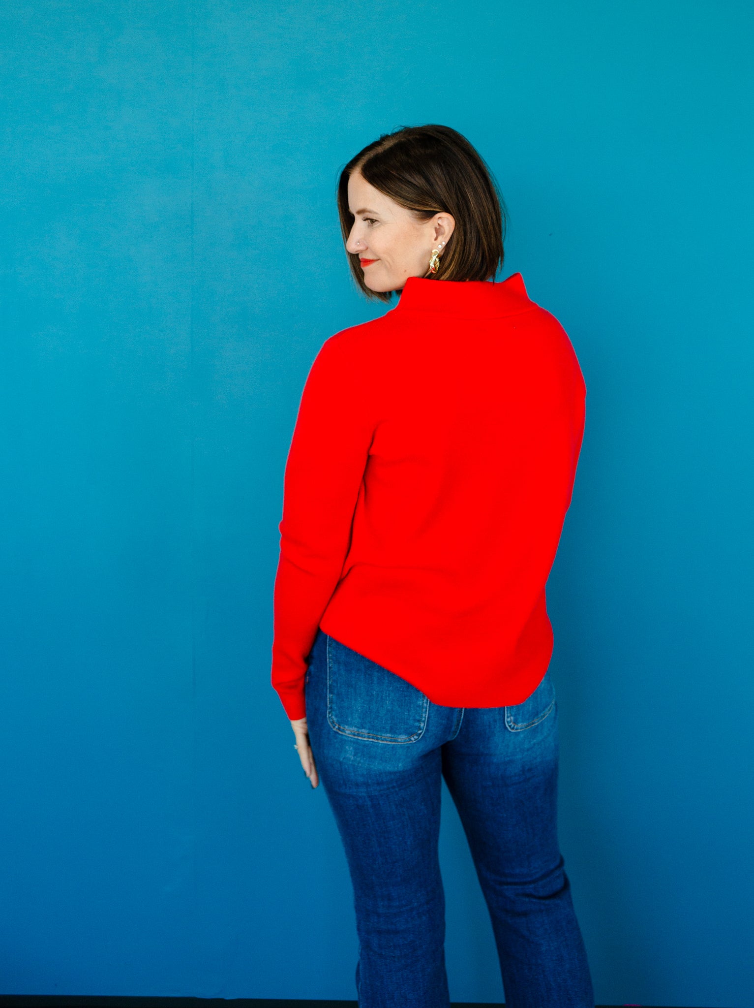 [Ellevate Basics] Madeleine Mock Neck Sweater - True Red