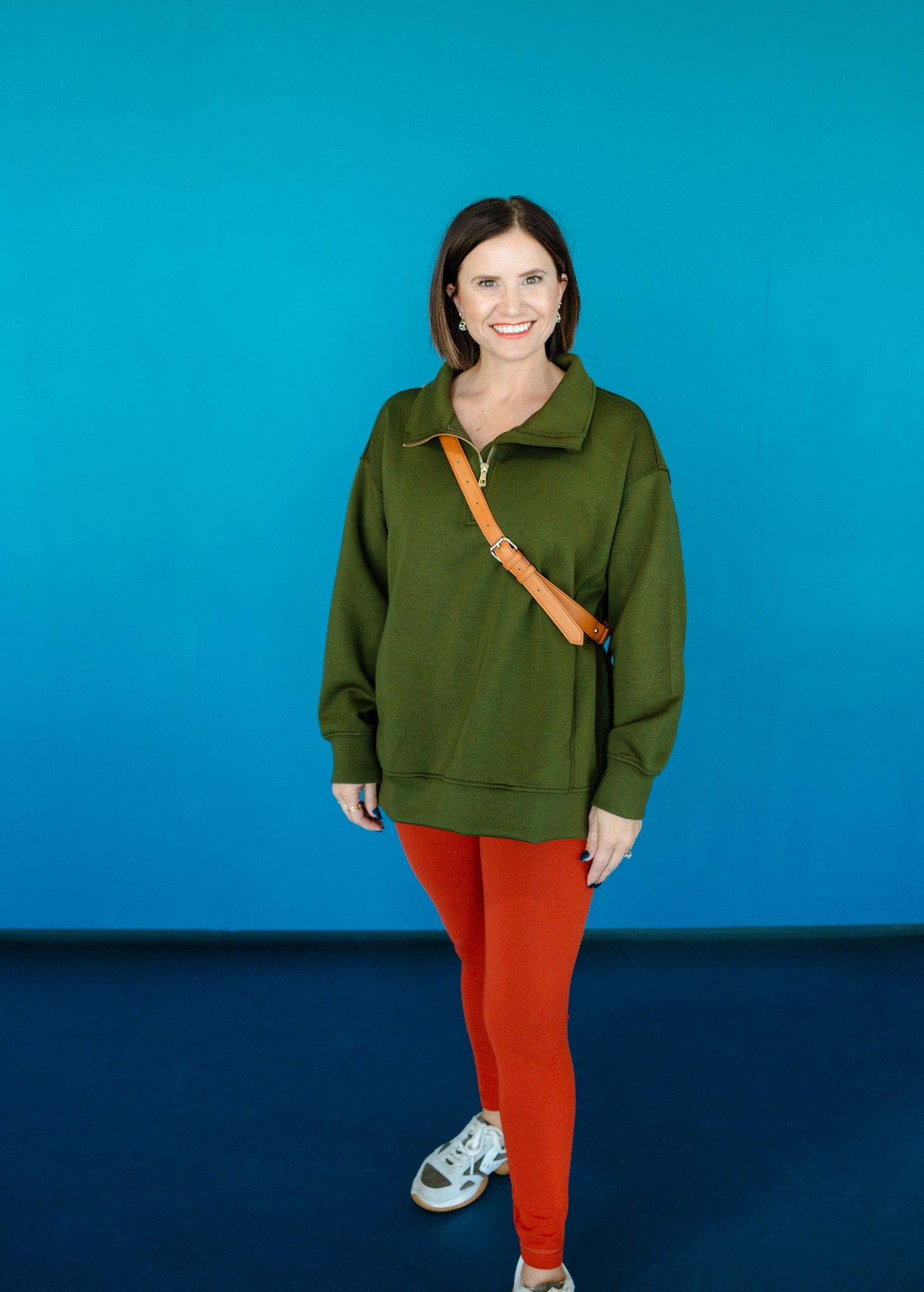 [Ellevate Basics] Adela Lightweight Scuba Tunic Pullover - Olive