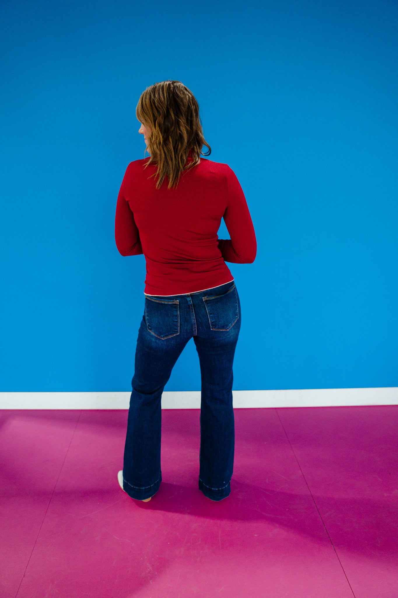 [Ellevate Basics] Avila Lettuce Edge Mock Neck Top