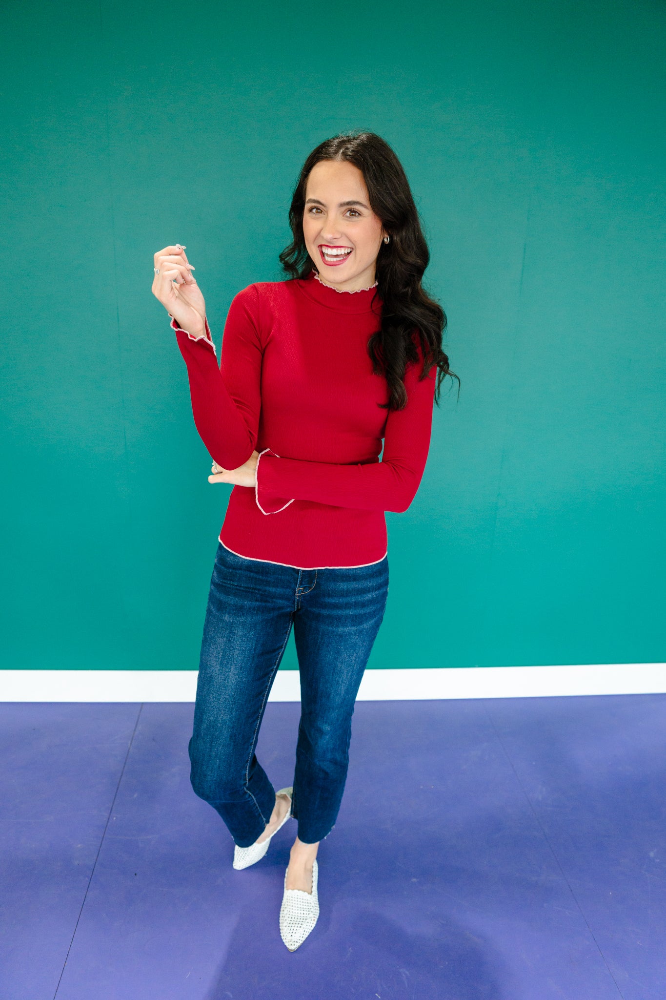 [Ellevate Basics] Avila Lettuce Edge Mock Neck Top