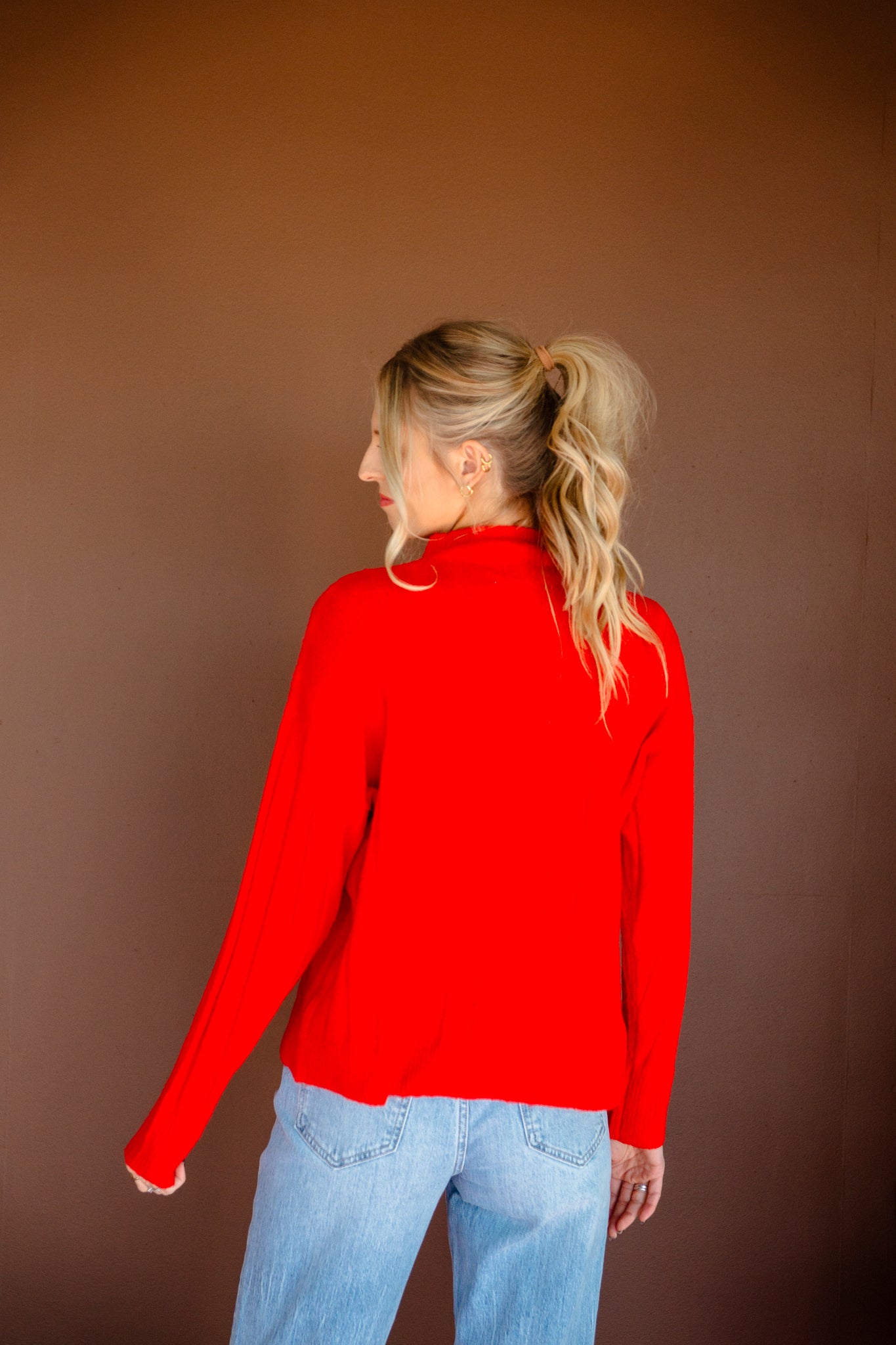 Shaylee Ribbed Mock Neck Sweater - True Red