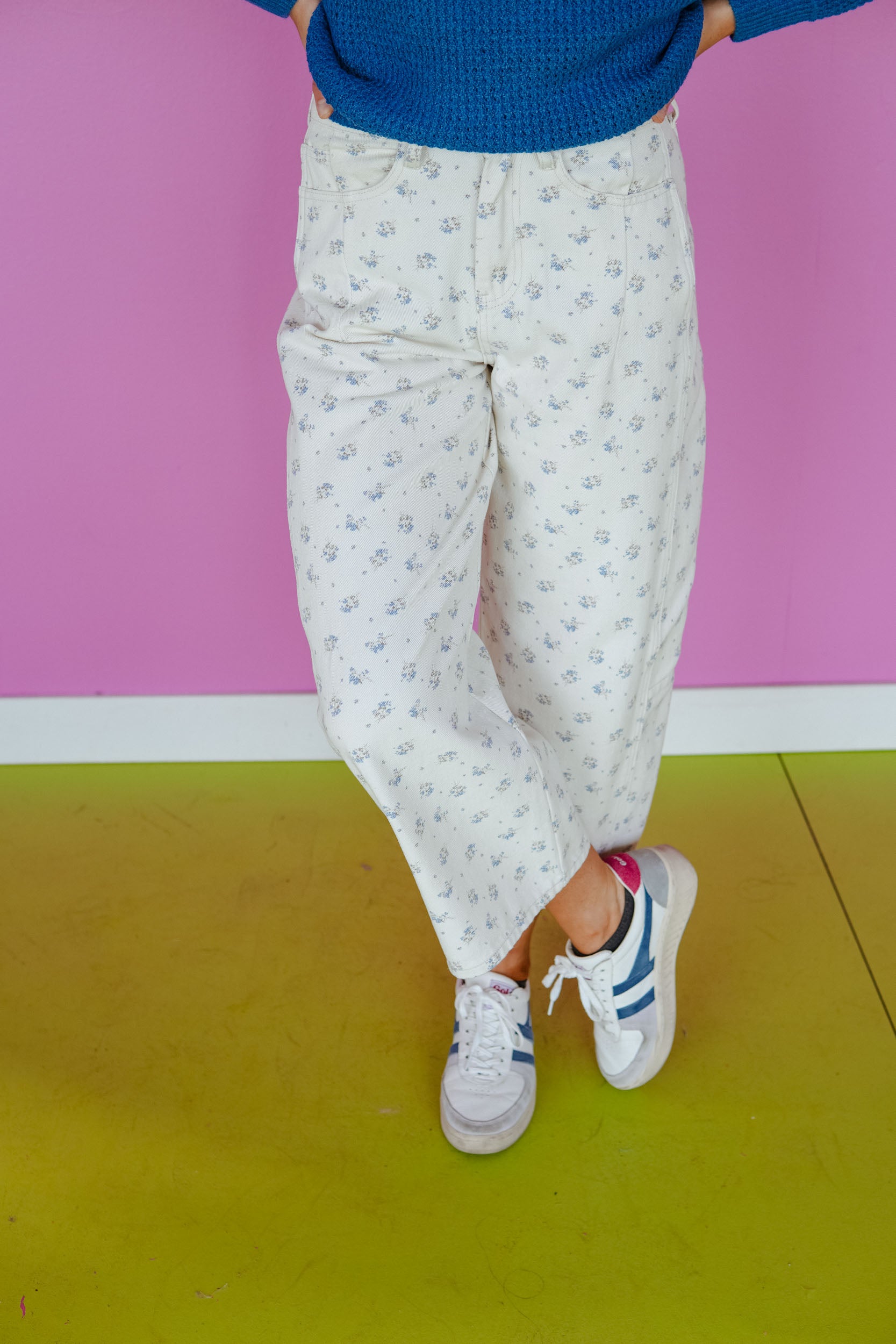 Neveah Printed Barrel Jeans - Soft White