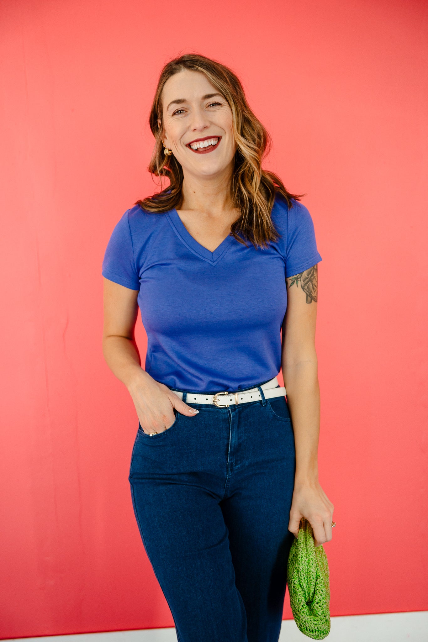 [Ellevate Basics]  The Essential V-Neck Breeze Tee