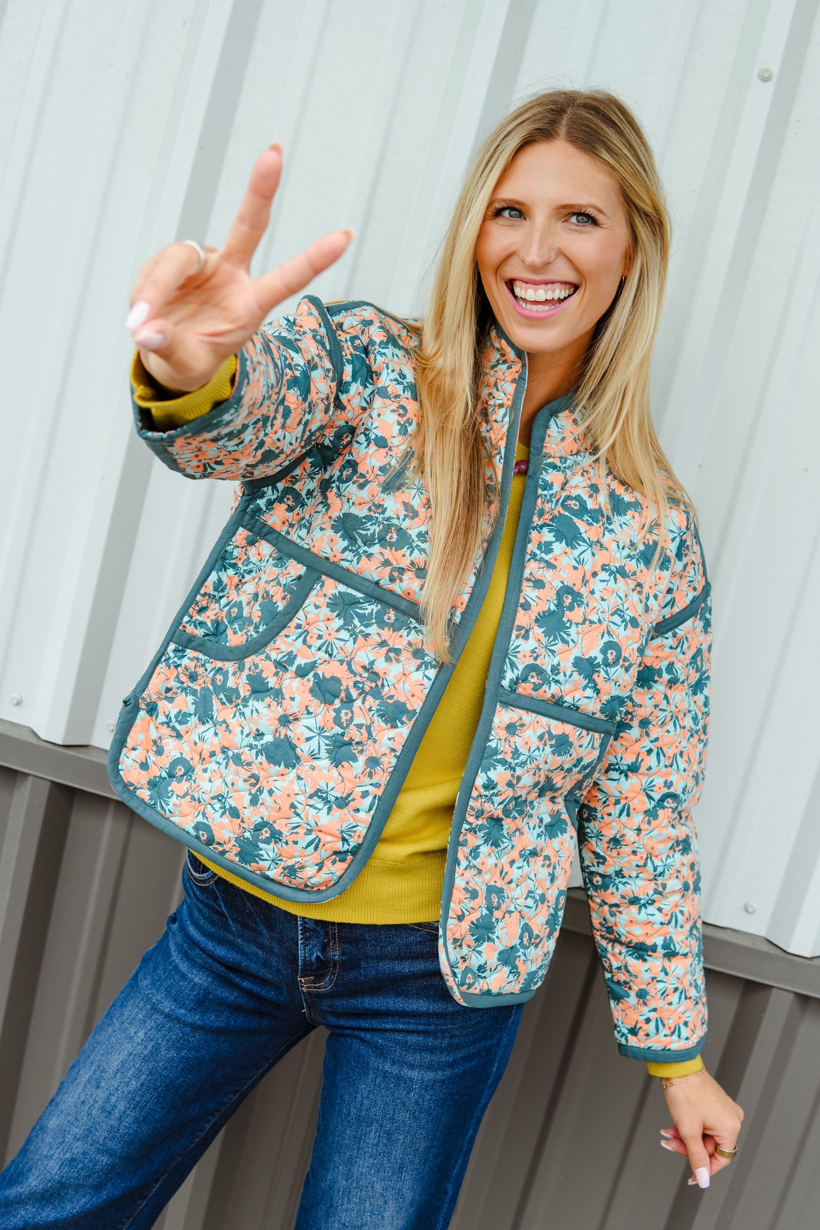 [Ellevate Basics] Clare Reversible Quilted Jacket