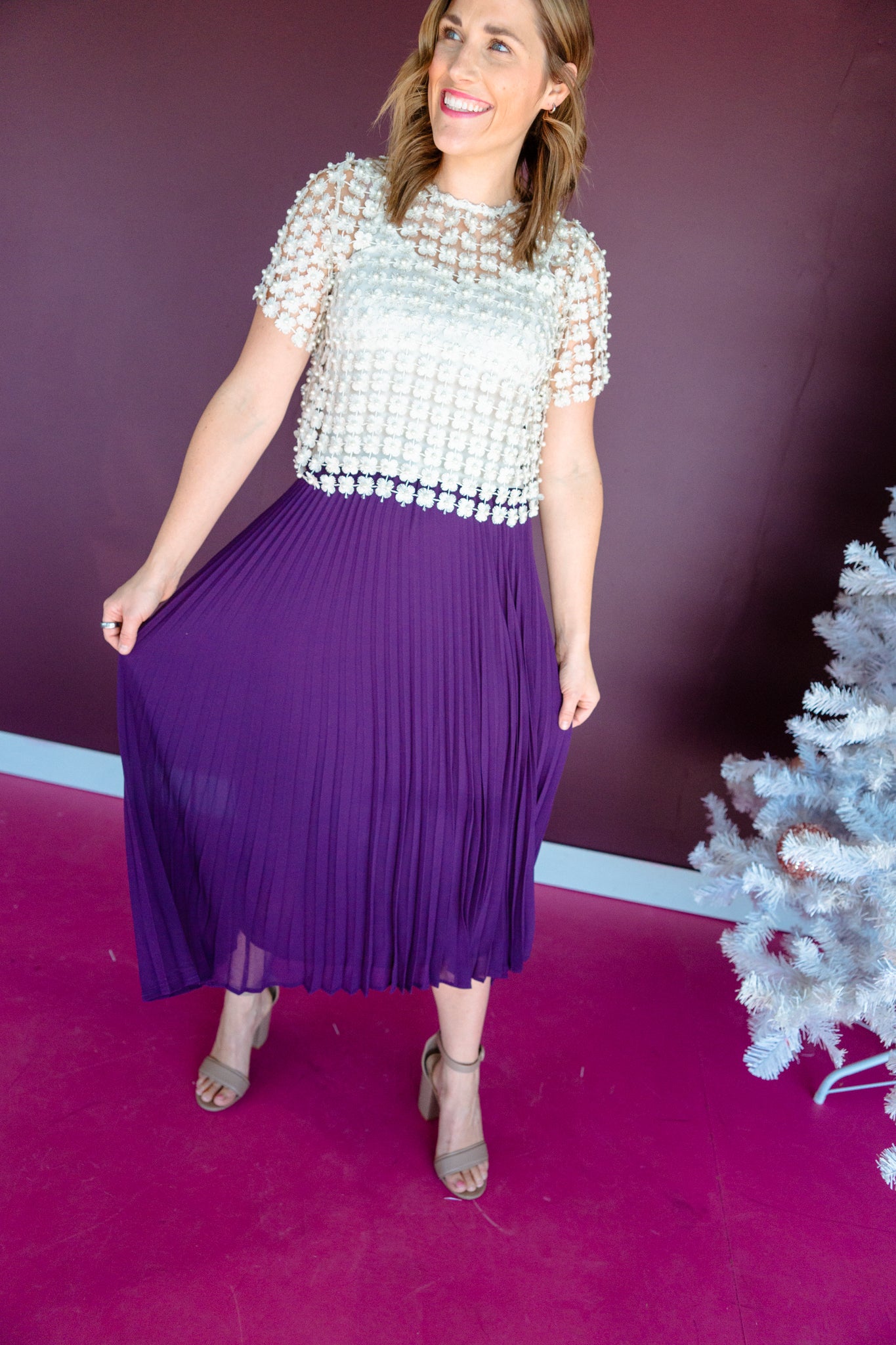 [Ellevate Basics] Felicity Luxe Pleated Skirt