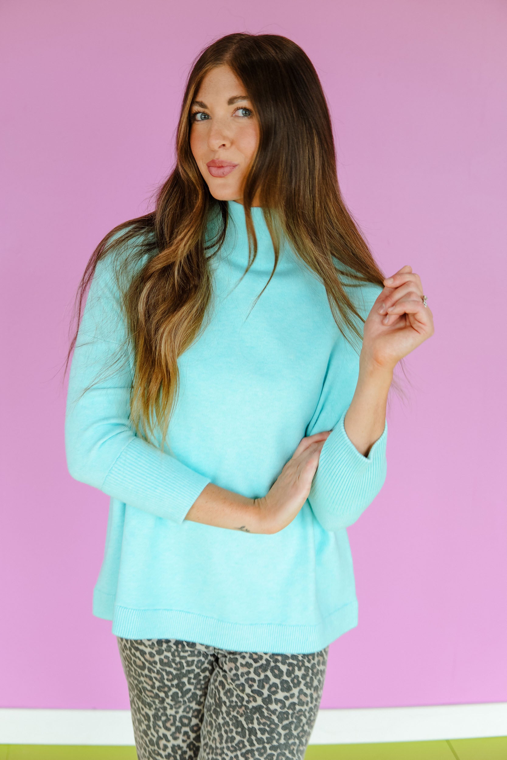 [Ellevate Basics] Serena Luxe Loft Neck Sweater