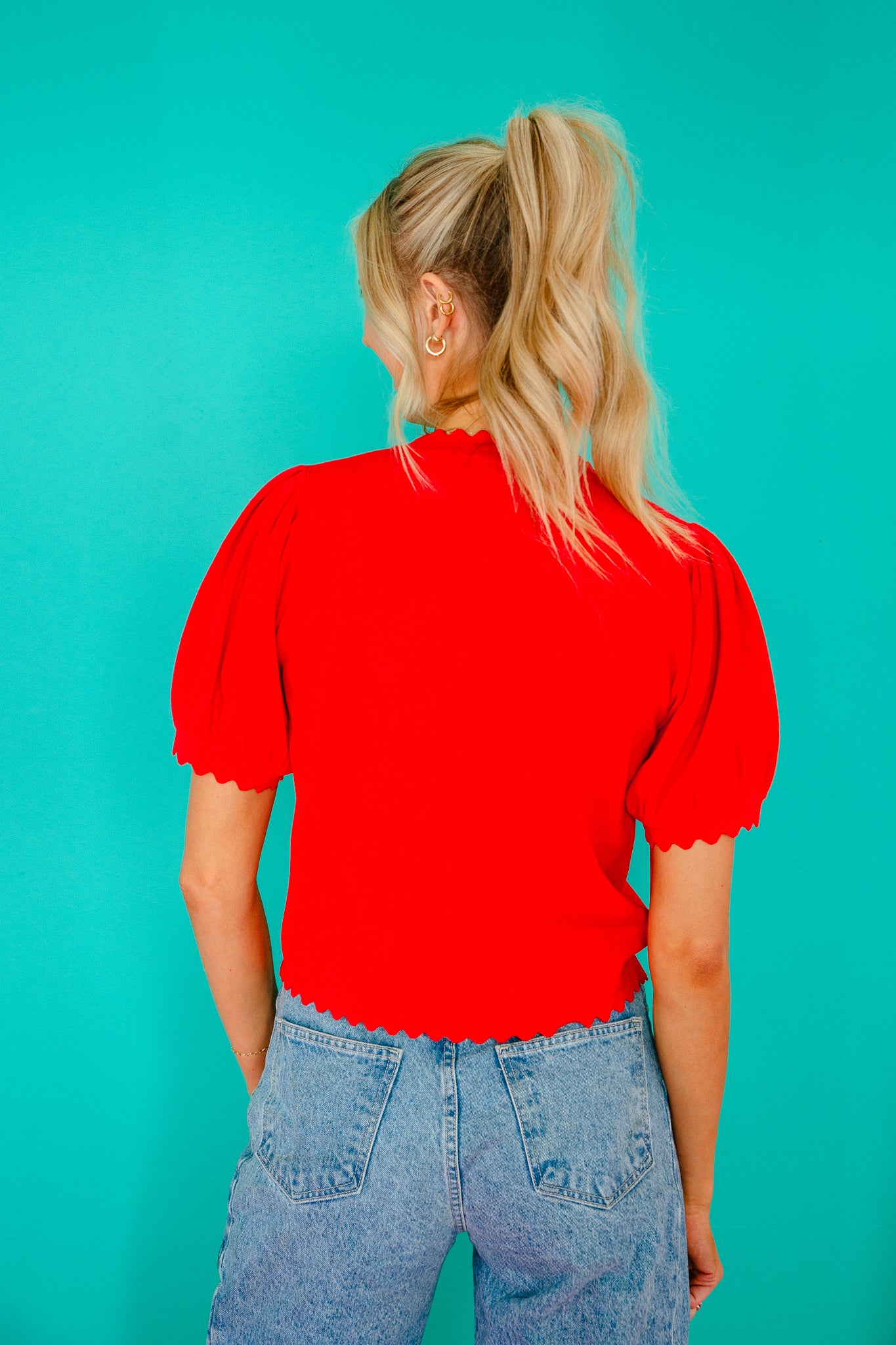 Julia Short Sleeve Scalloped Cardigan - True Red