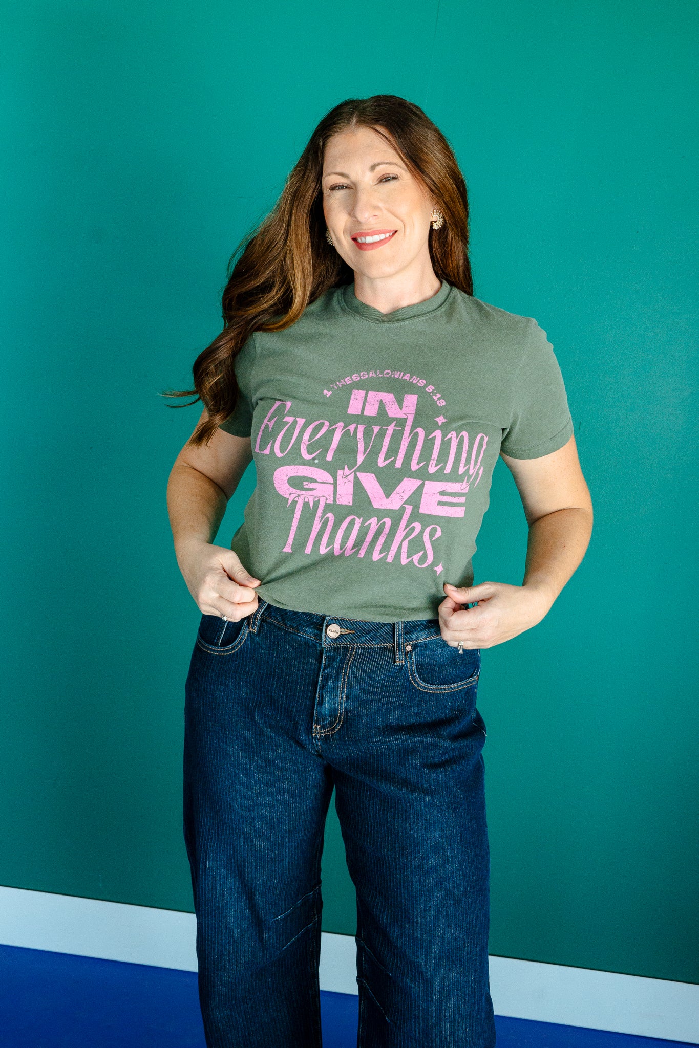 In Everything Give Thanks Graphic Tee - Olive