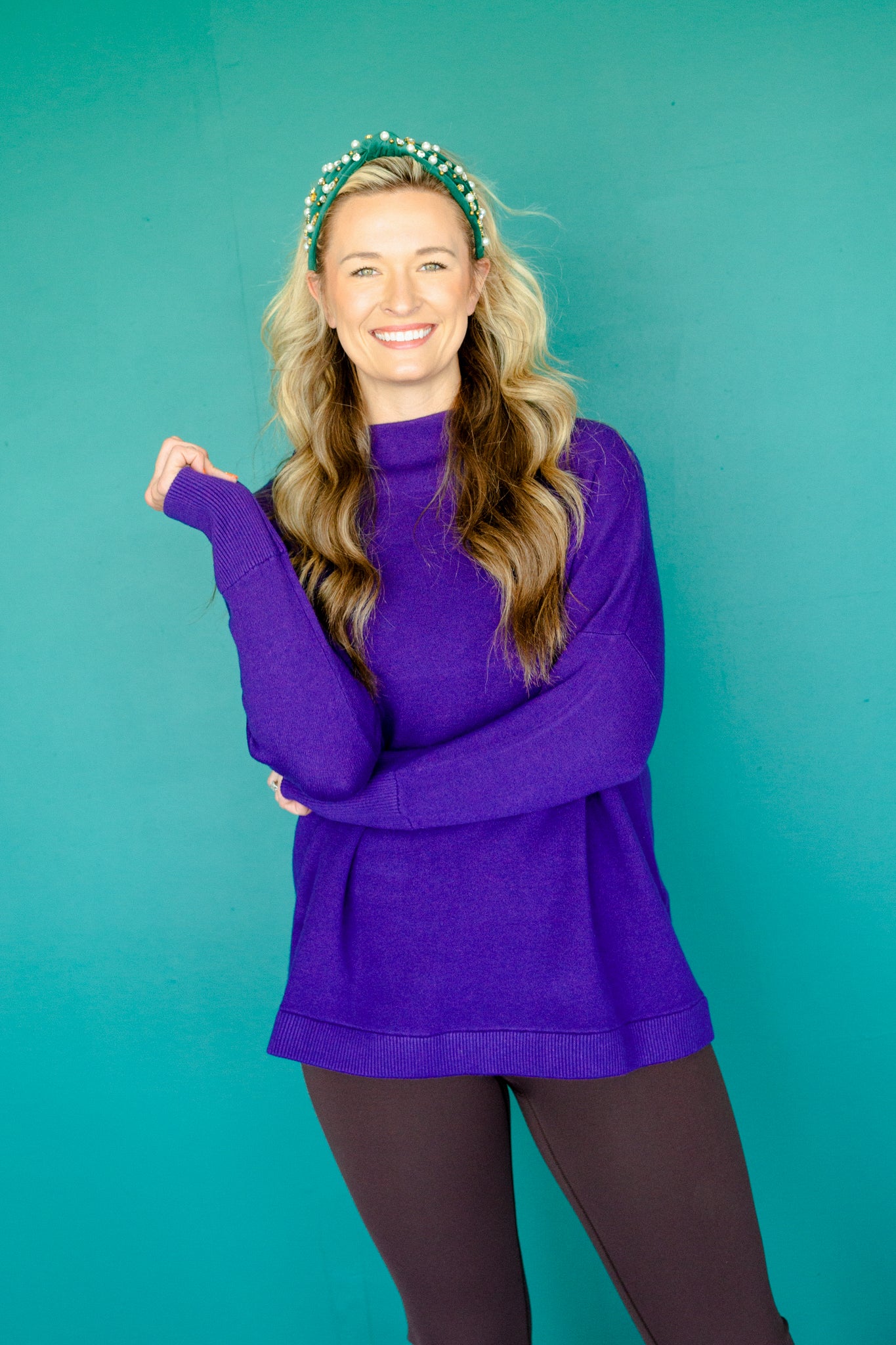 [Ellevate Basics] Serena Luxe Loft Neck Sweater