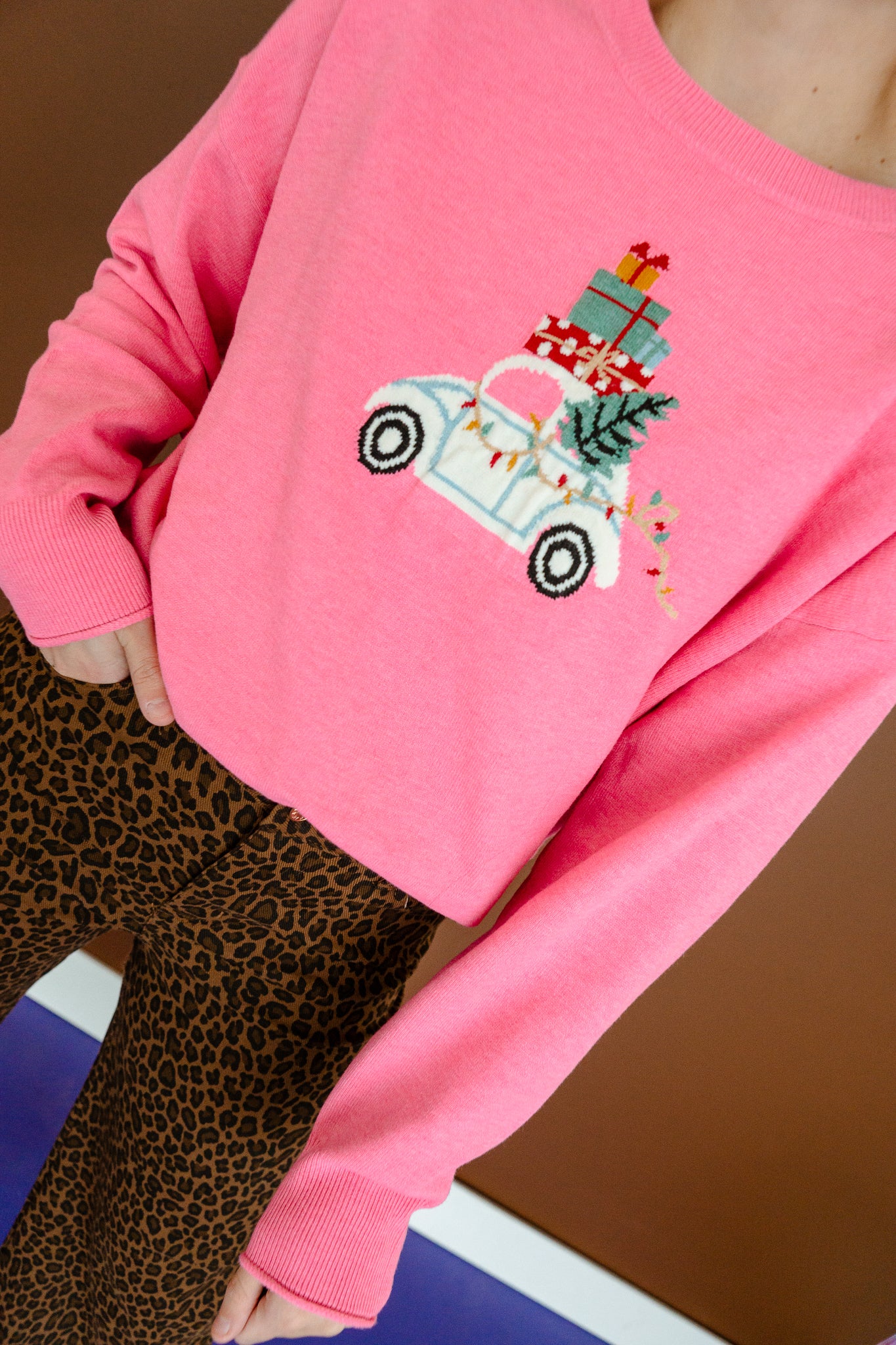 Hollie Graphic Crewneck Sweater - Spring Pink