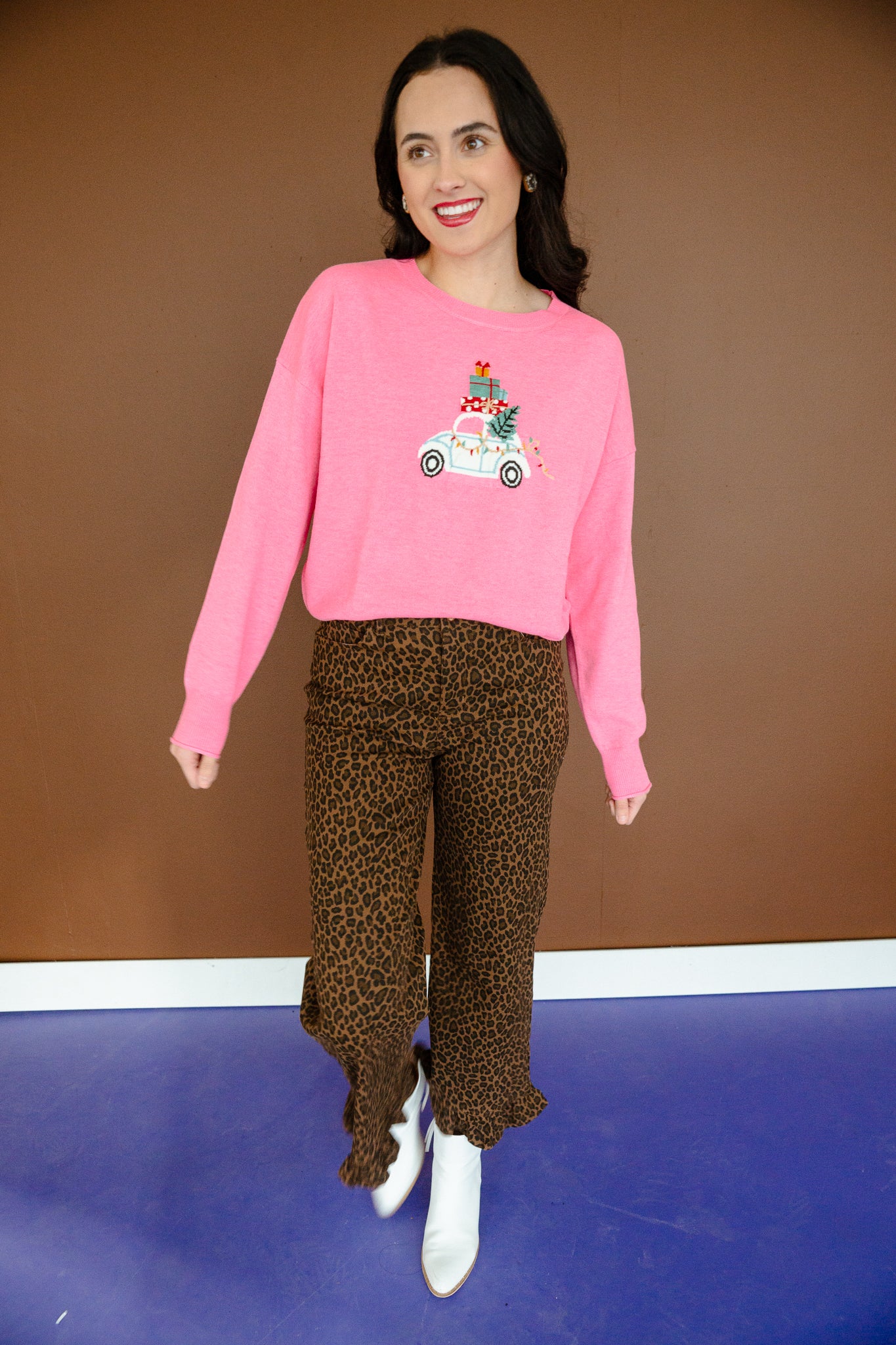 Hollie Graphic Crewneck Sweater - Spring Pink