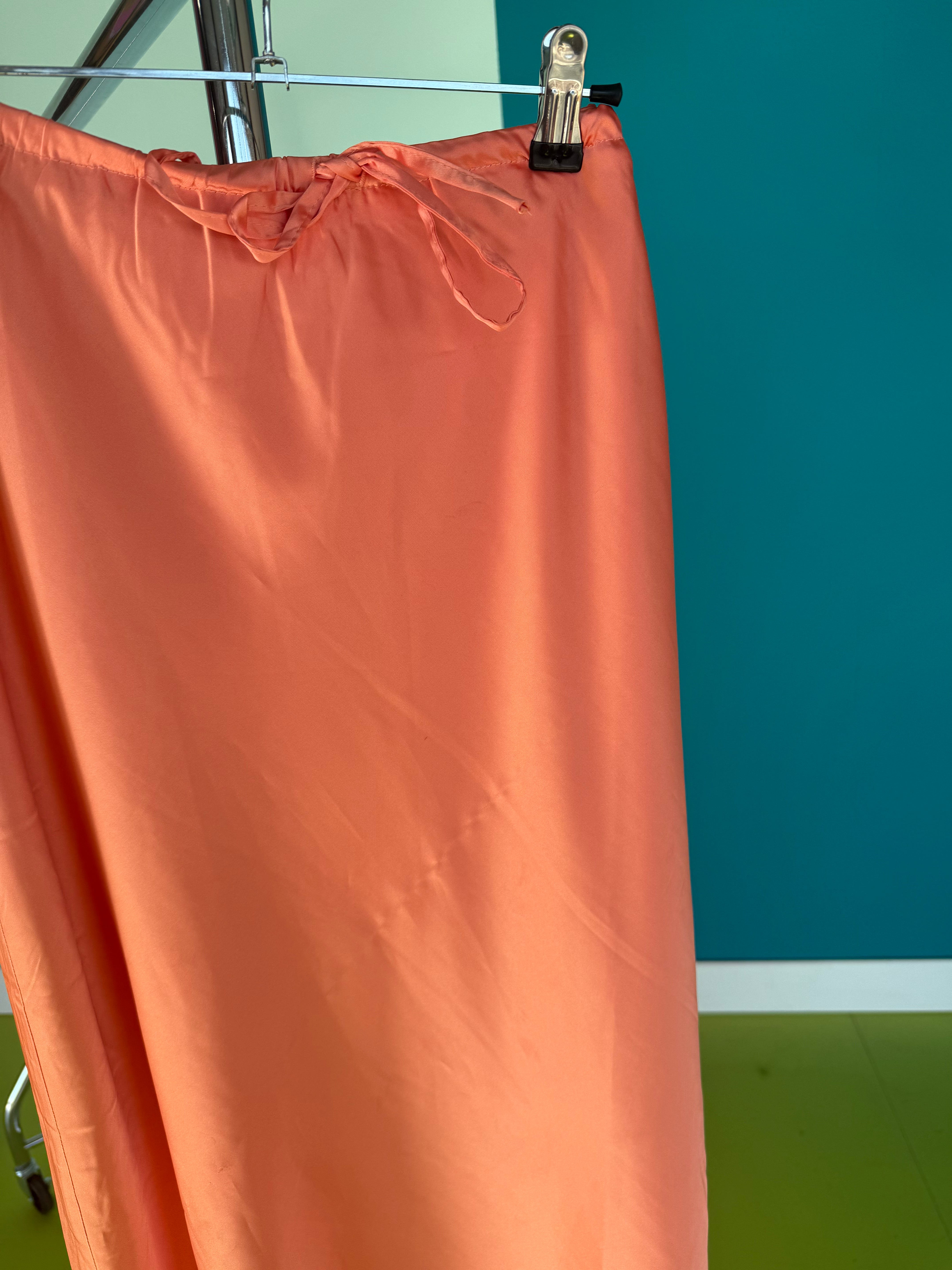 [Defect Sale] Veronica Satin Skirt - Melon - LARGE
