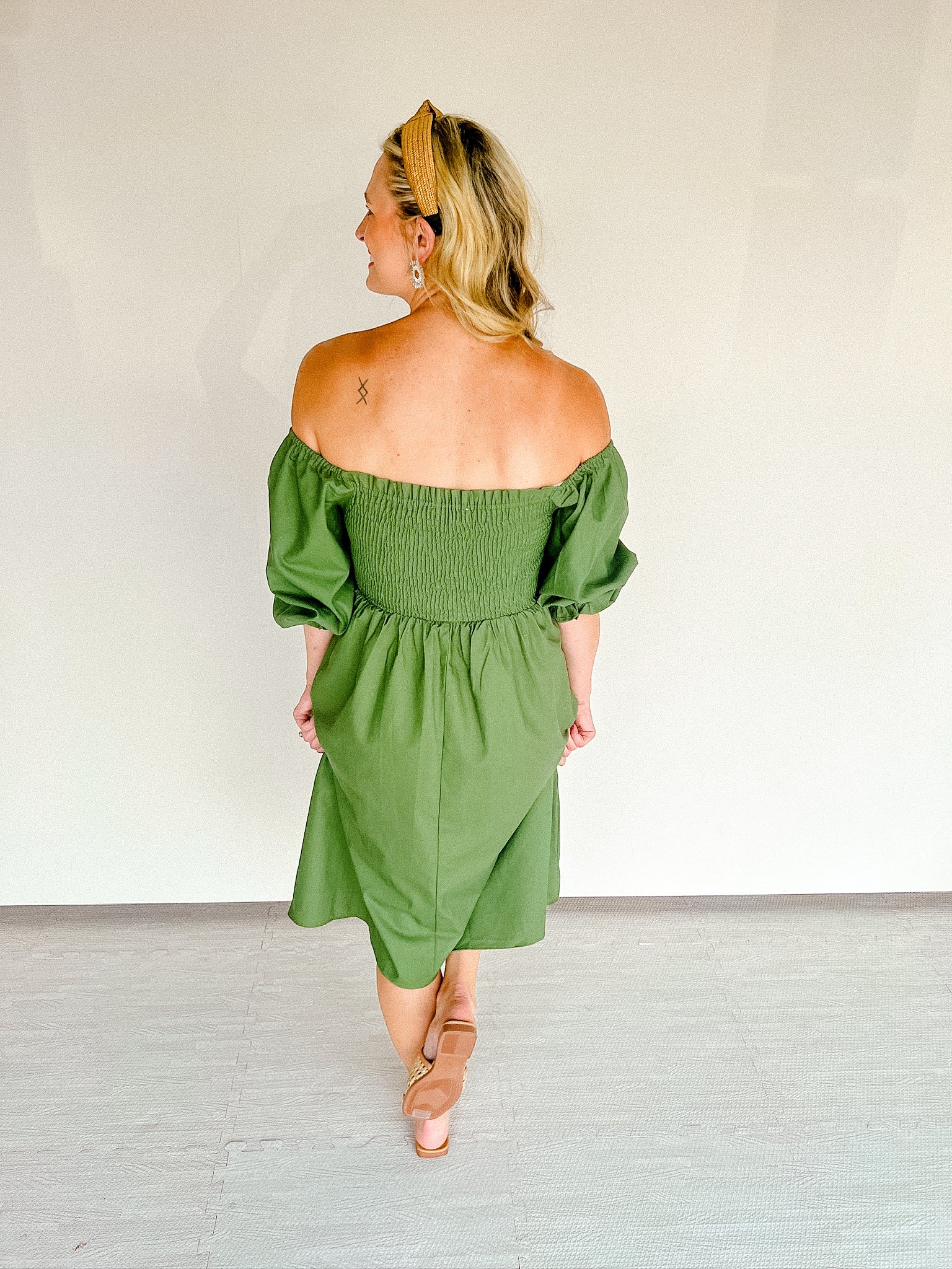 Trixie Puff Sleeve Midi Dress - Olive