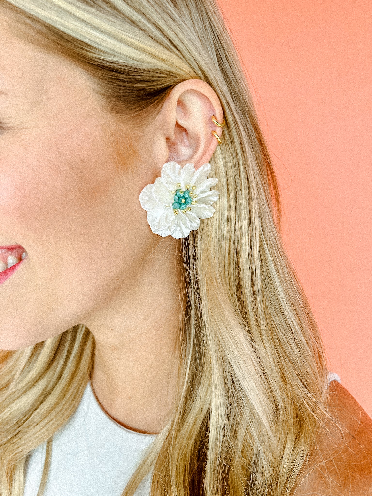 [Treasure Jewels] Daisy Flower Earrings - Cream