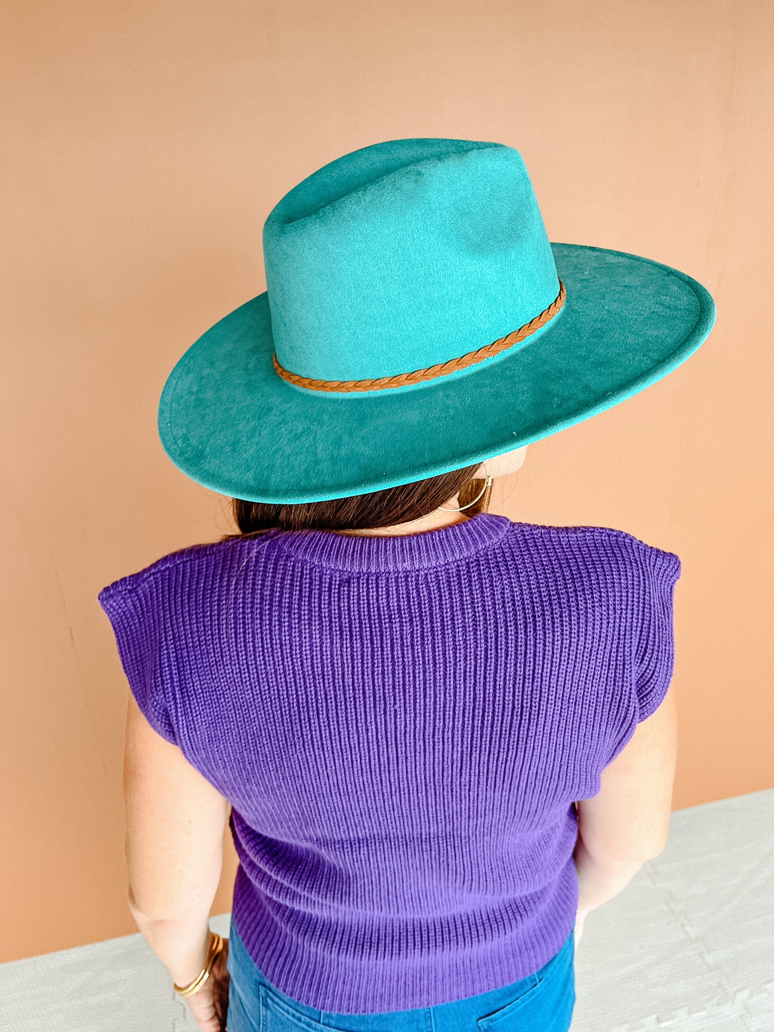 Aspen Wide Brim Suede Hat - Peacock