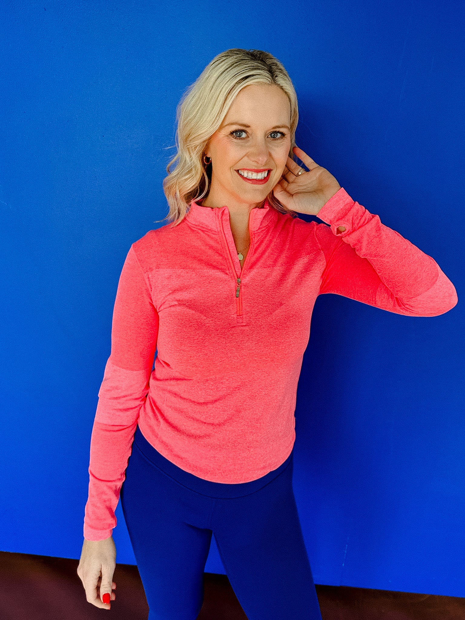 Norah Seamless Active Pullover - Vibrant Coral