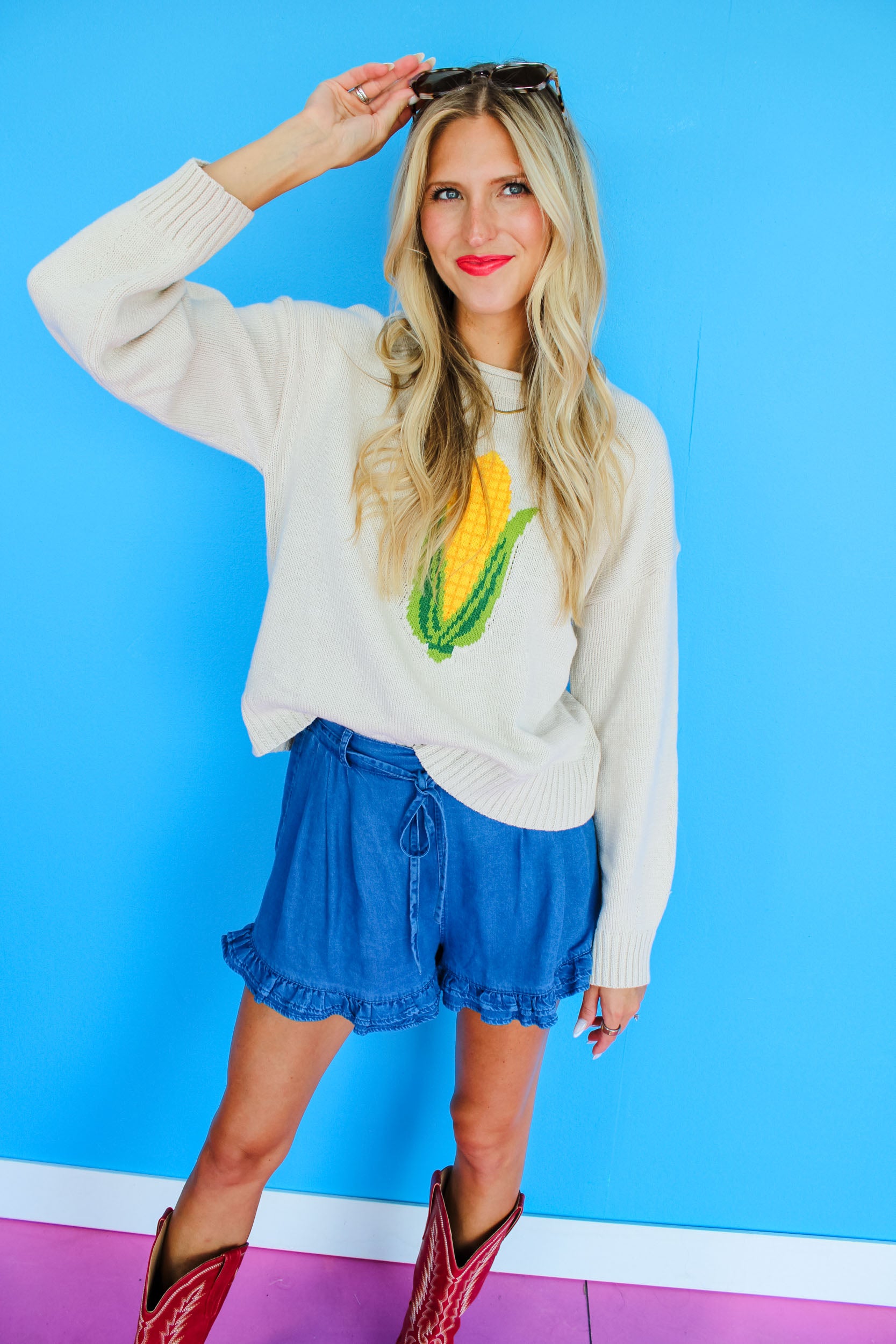 Easy Living Ruffle Hem Shorts - Medium Wash