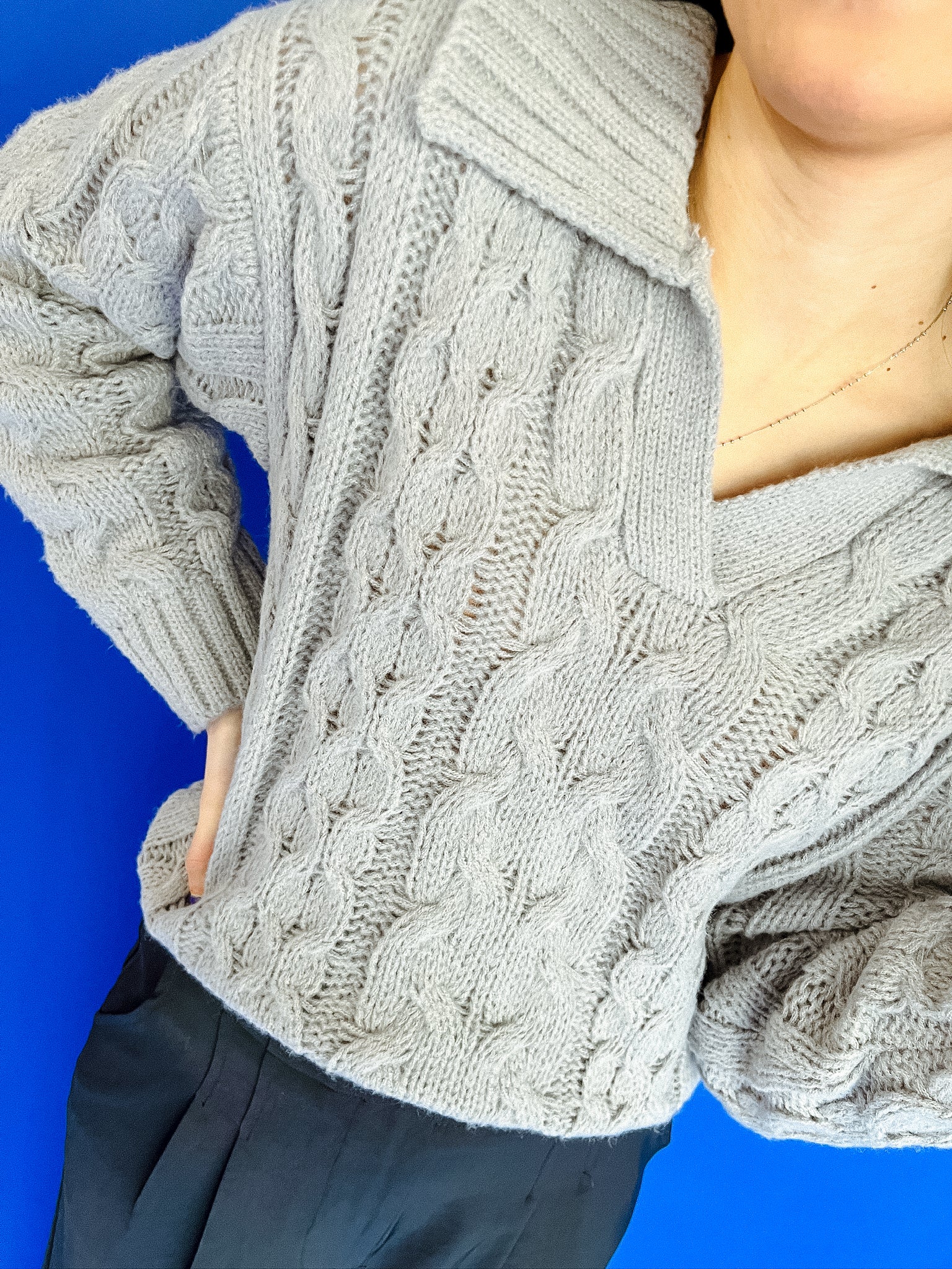 Brianne V-Neck Cableknit Sweater - Dove Grey