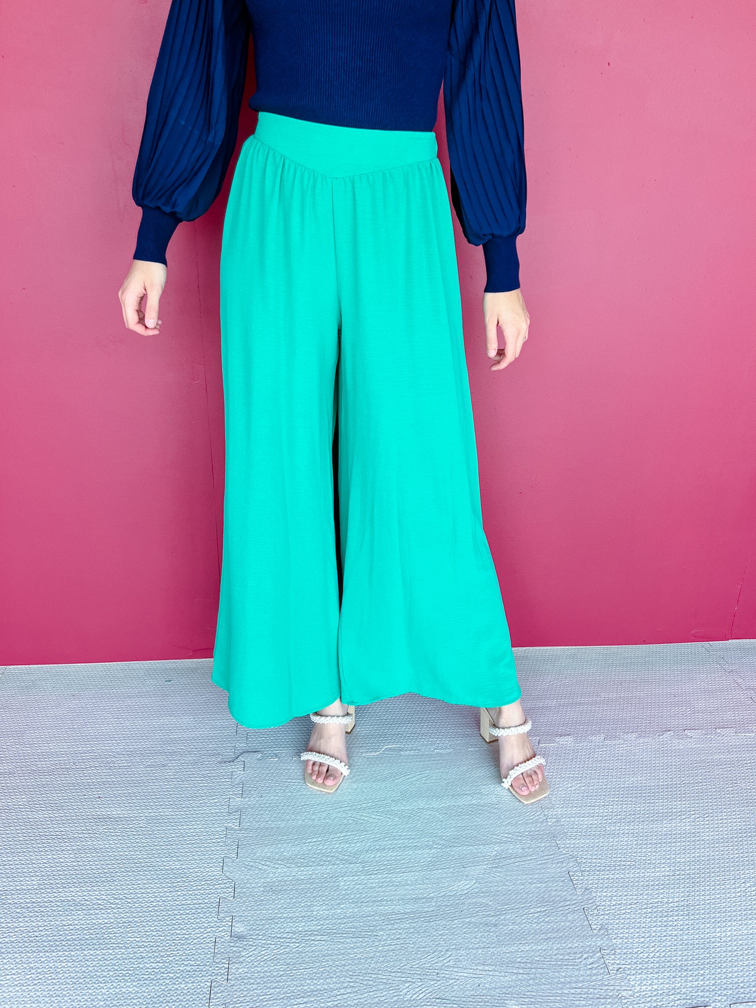 Coraline Crepe Wide Leg Pants - Light Emerald