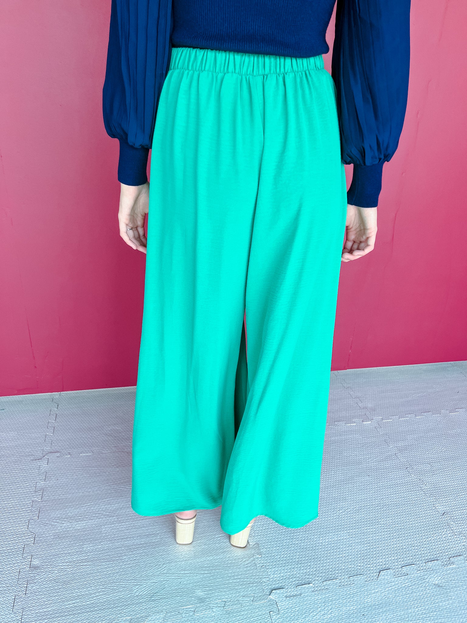 Coraline Crepe Wide Leg Pants - Light Emerald