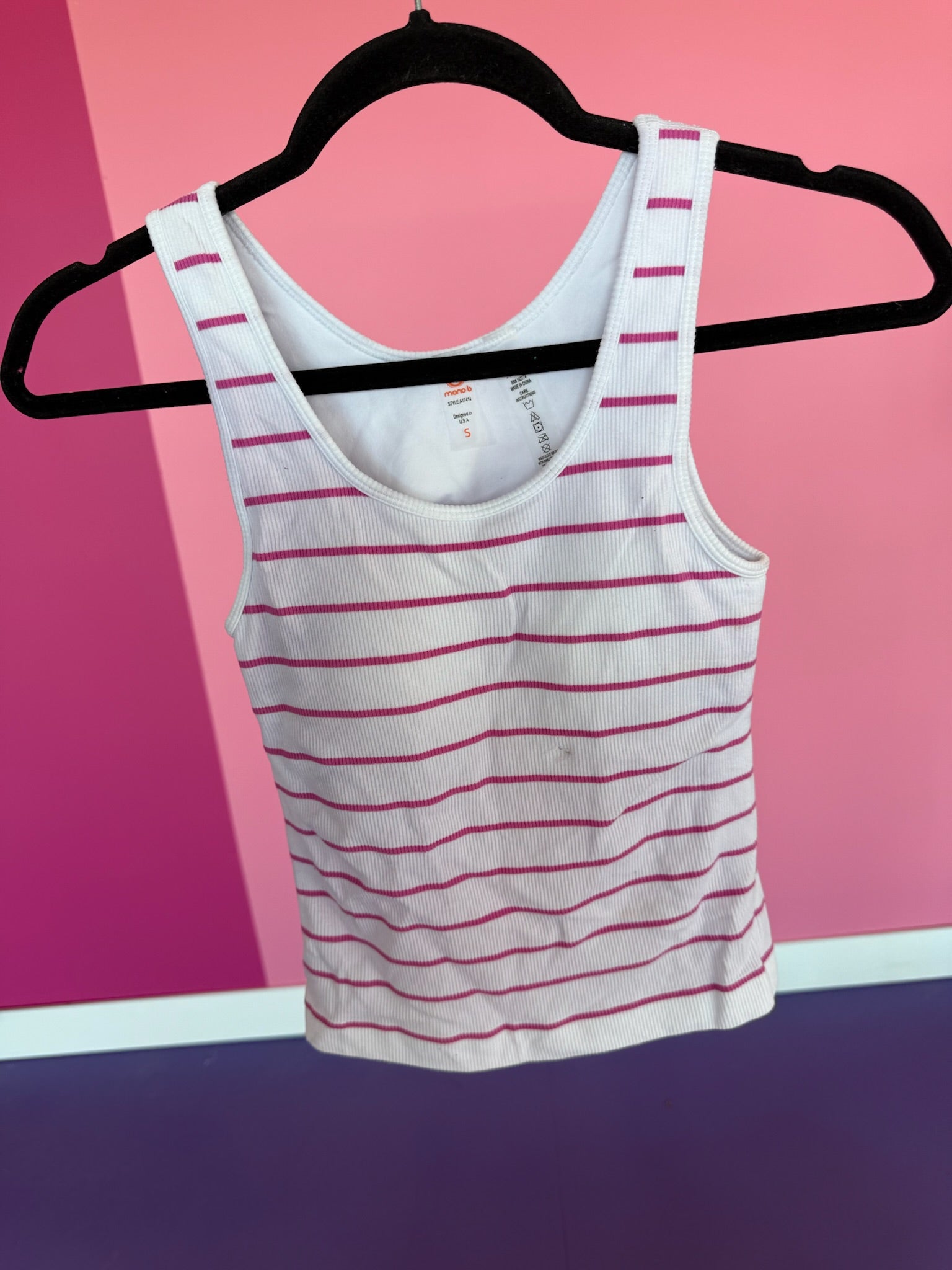[Defect Sale] Kellen Seamless Ribbed Tank - Bright White + Fuchsia - SMALL