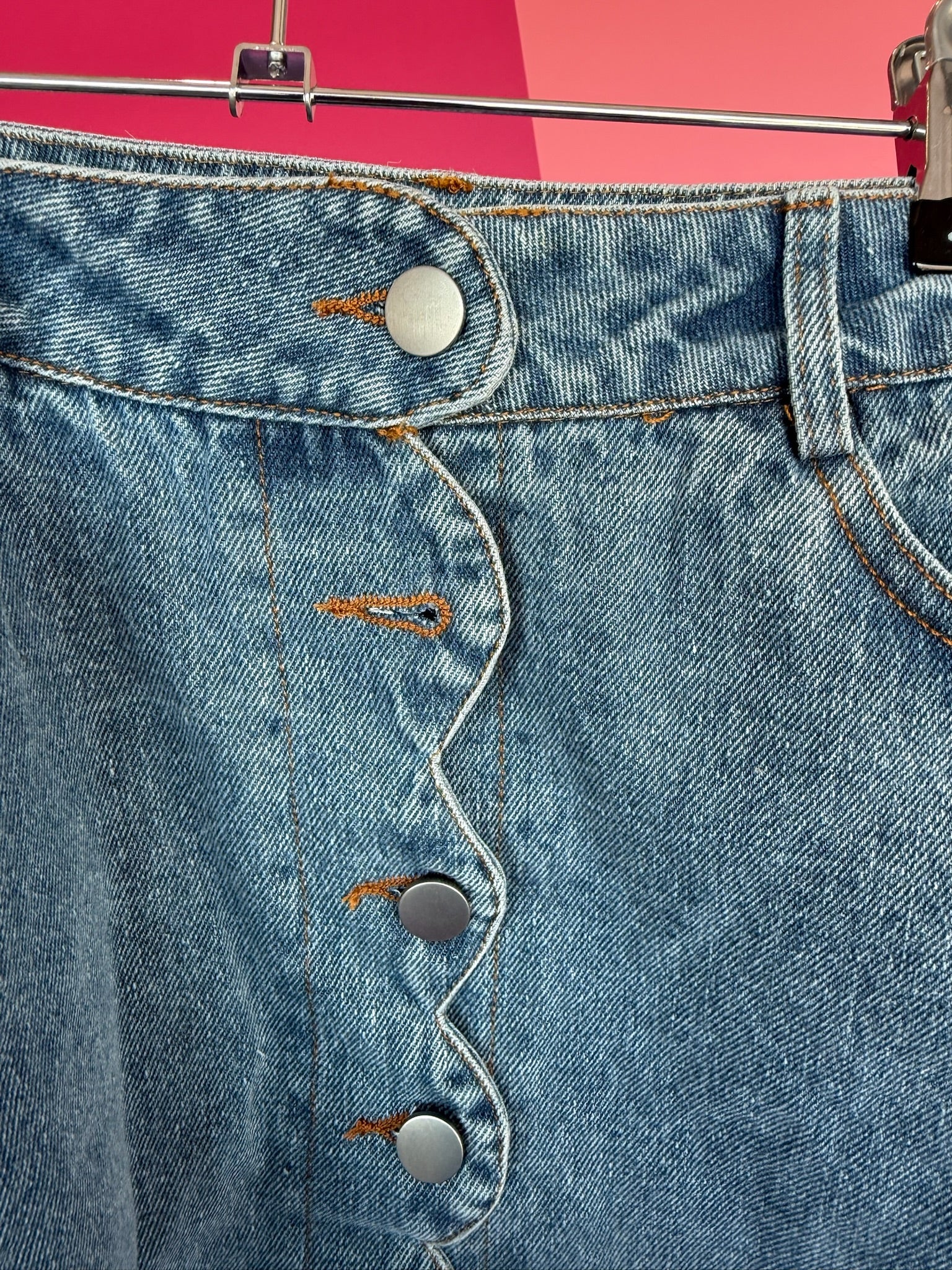 [Defect Sale] Serena Scallop Denim Skirt