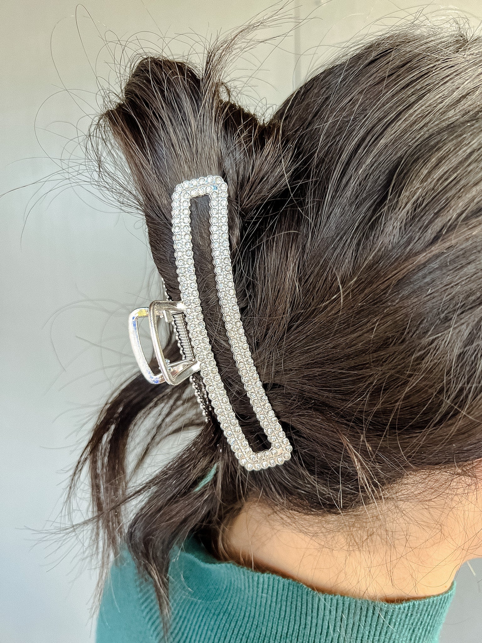 Effortless Style Hair Claw Clip - Silver