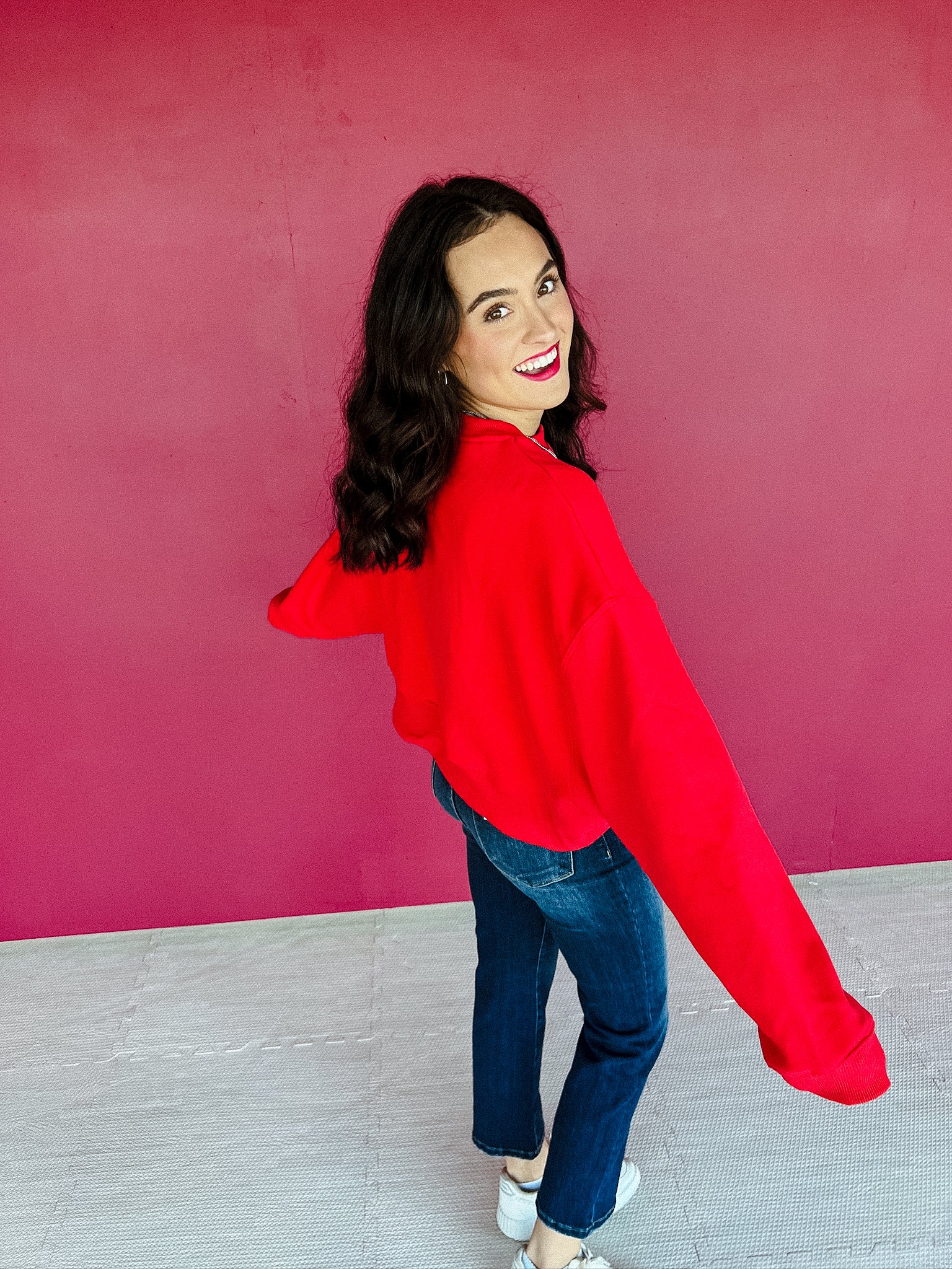 Kennedy Cropped Sweatshirt - True Red