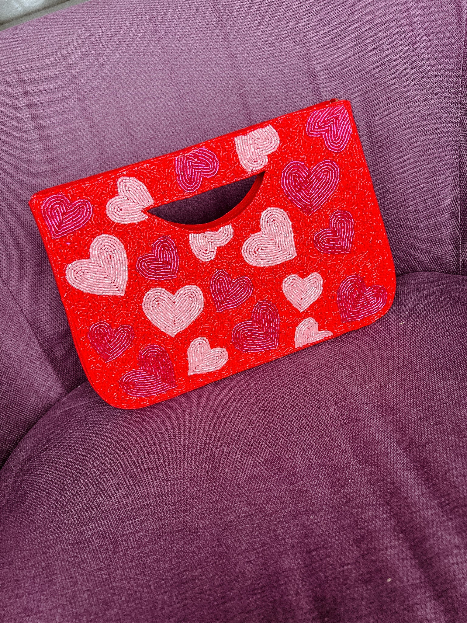 [Treasure Jewels] Roses Are Red Heart Clutch - Red + Fuchsia