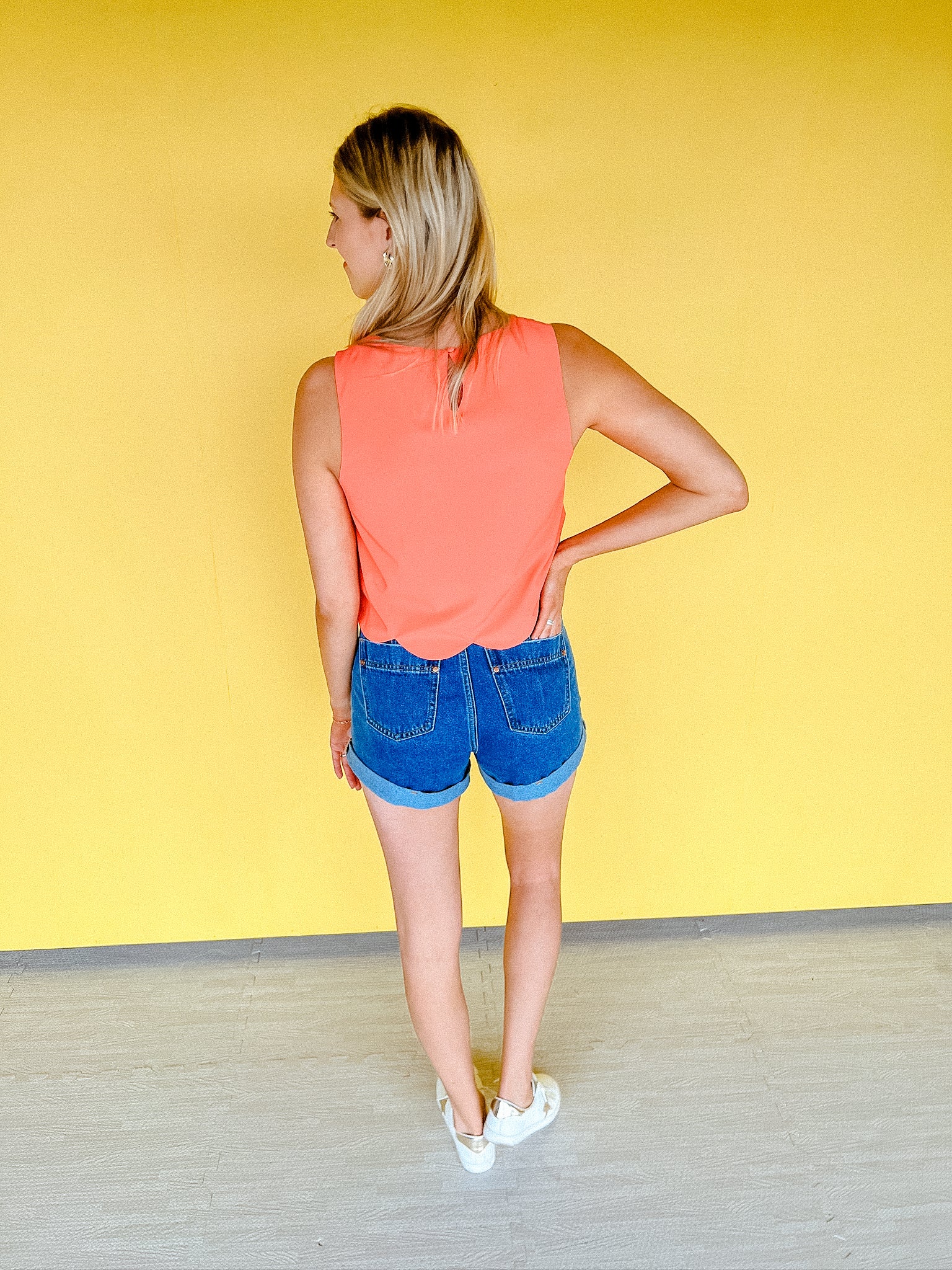 Lily Scalloped Tank - Coral