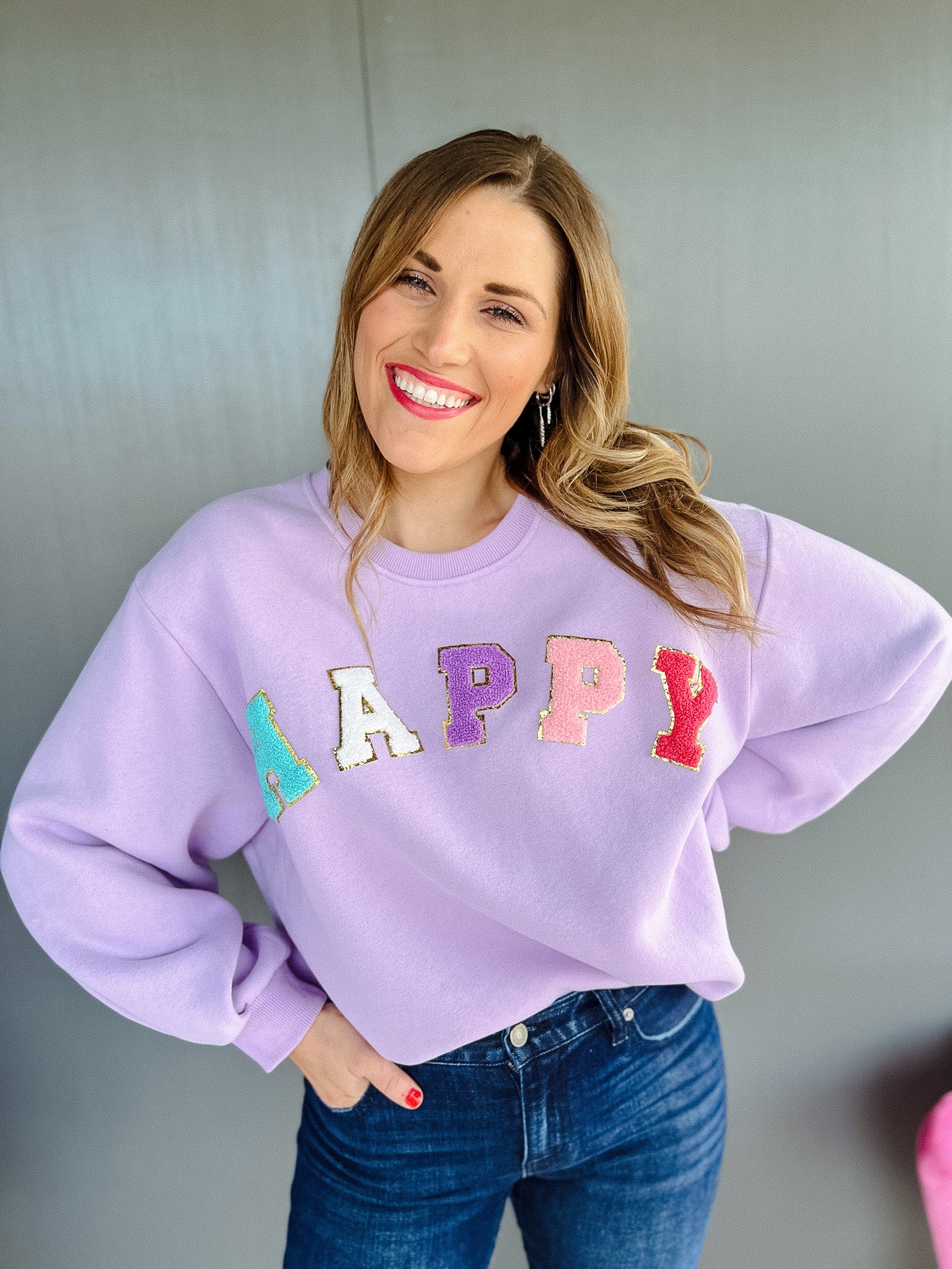 Spread Happiness Sweatshirt - Lavender