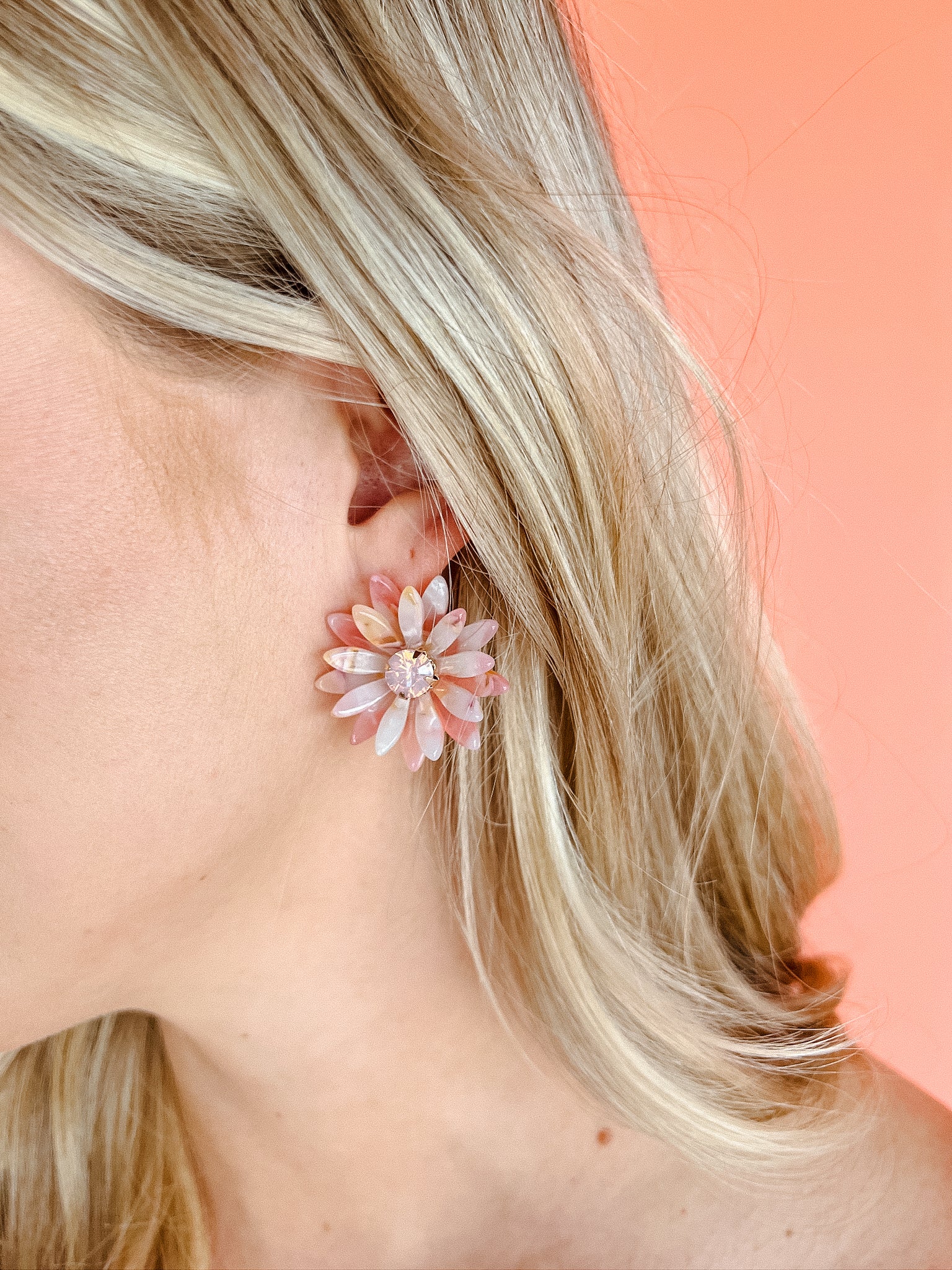 Perfect Pair Rhinstone Daisy Stud Earrings - Warm Pink