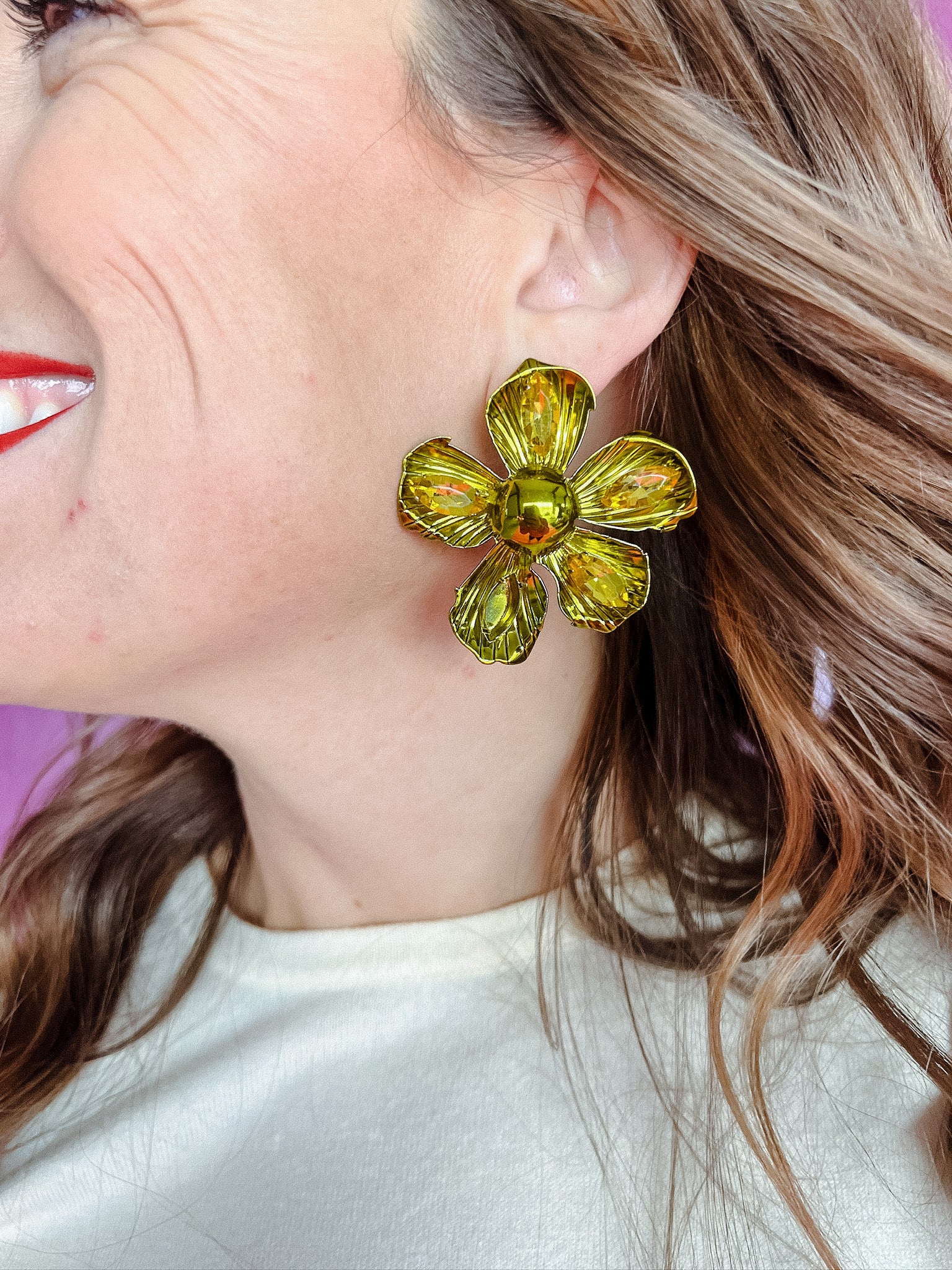 Tula Flower Earrings - Dark Golden Lime