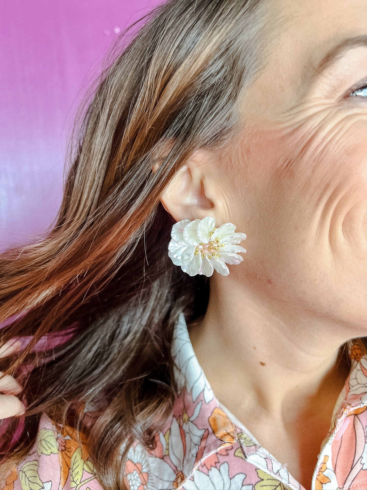 [Treasure Jewels] Daisy Flower Earrings - Ivory + Gold + Peach