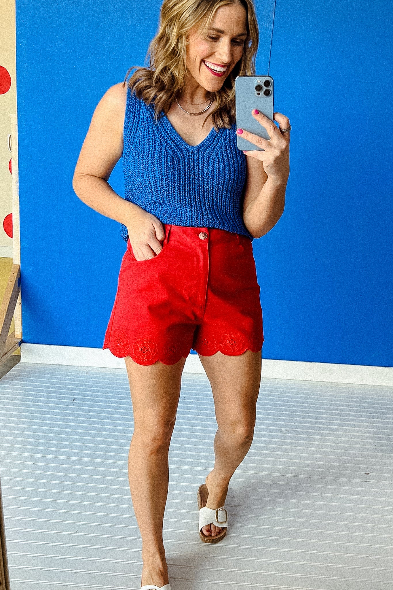 Elise Scalloped Edge Shorts - Cool Red