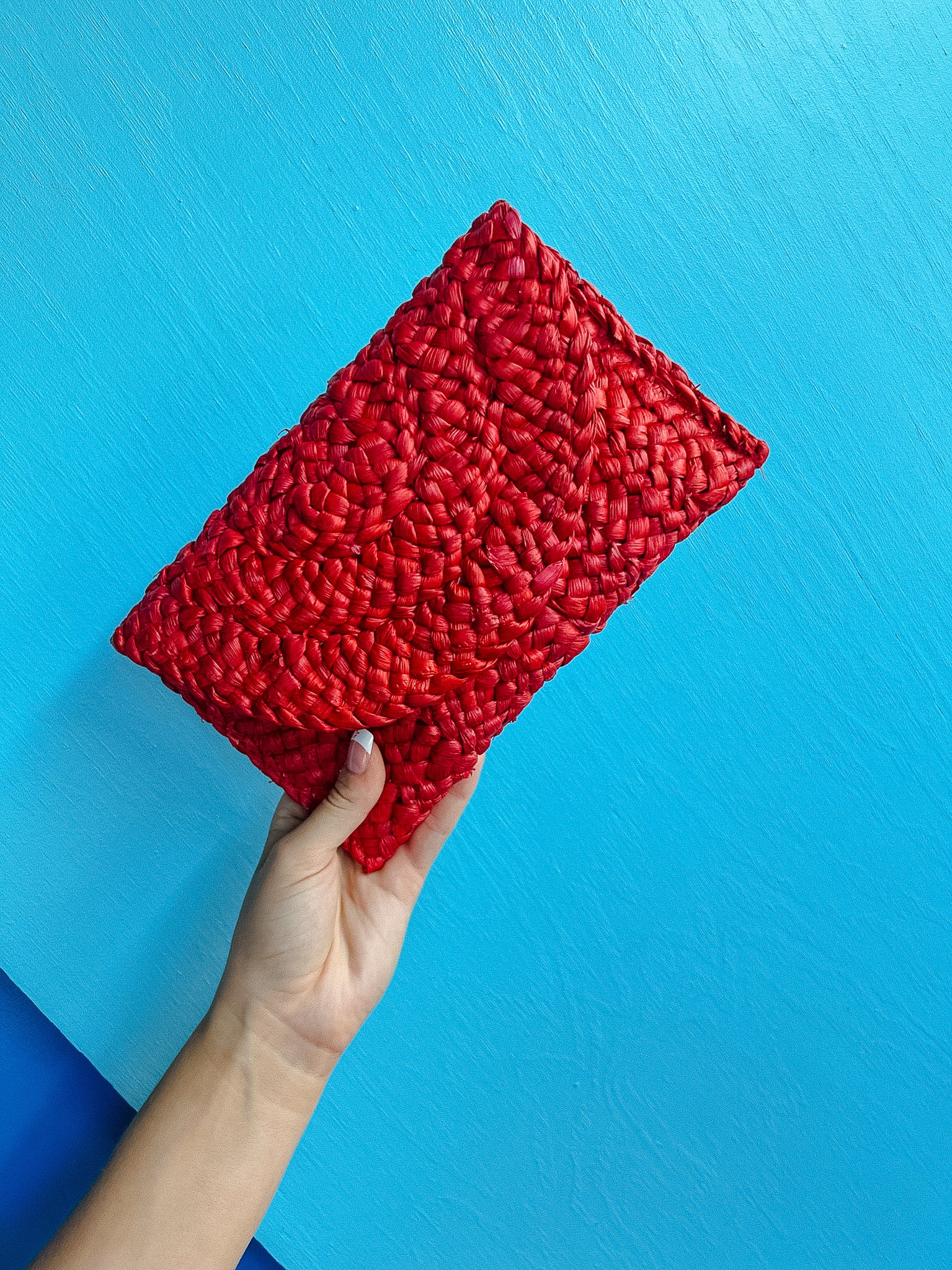 Tosha Woven Straw Clutch - Cool Red